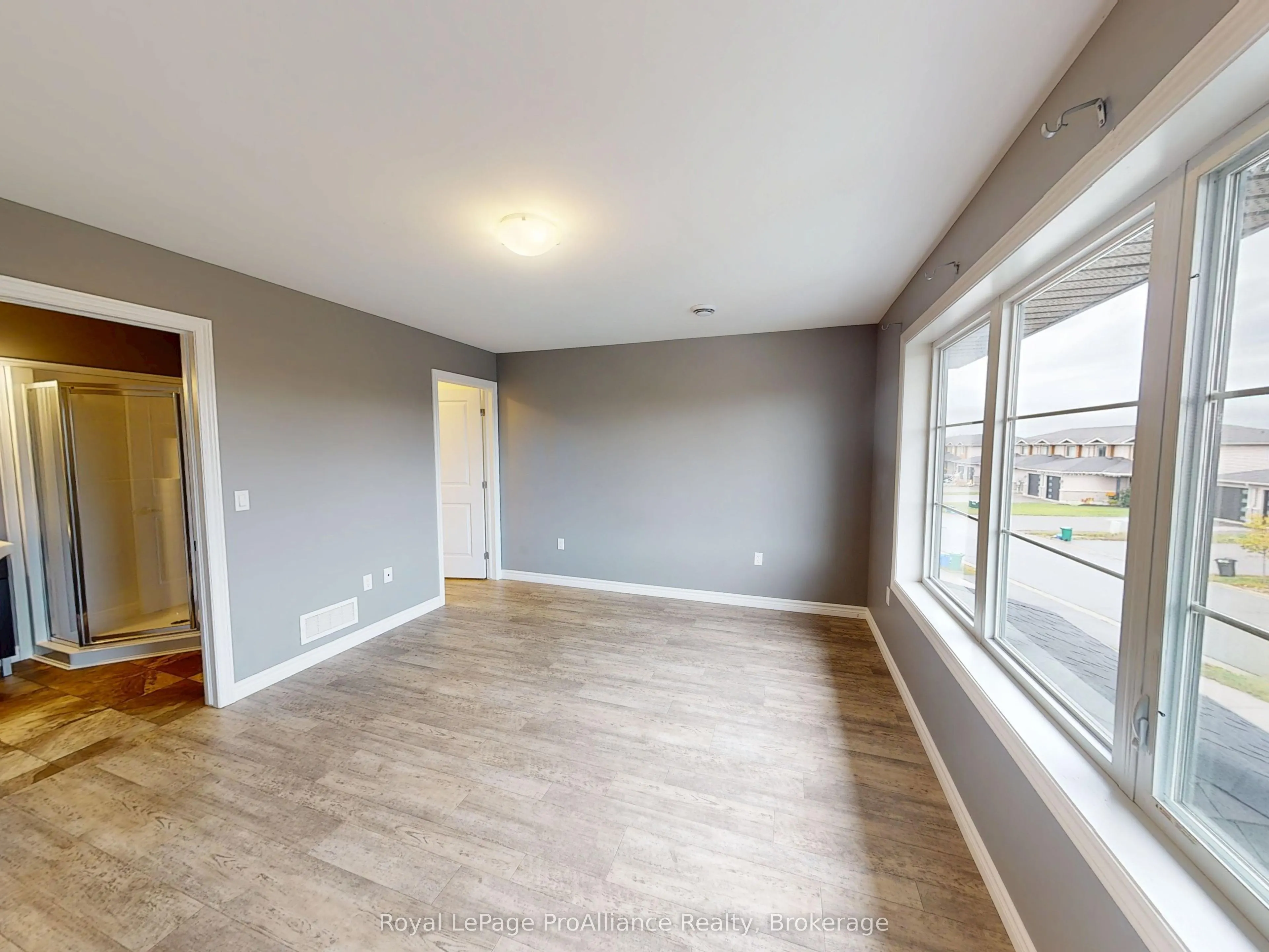 70 Ridgeway Place