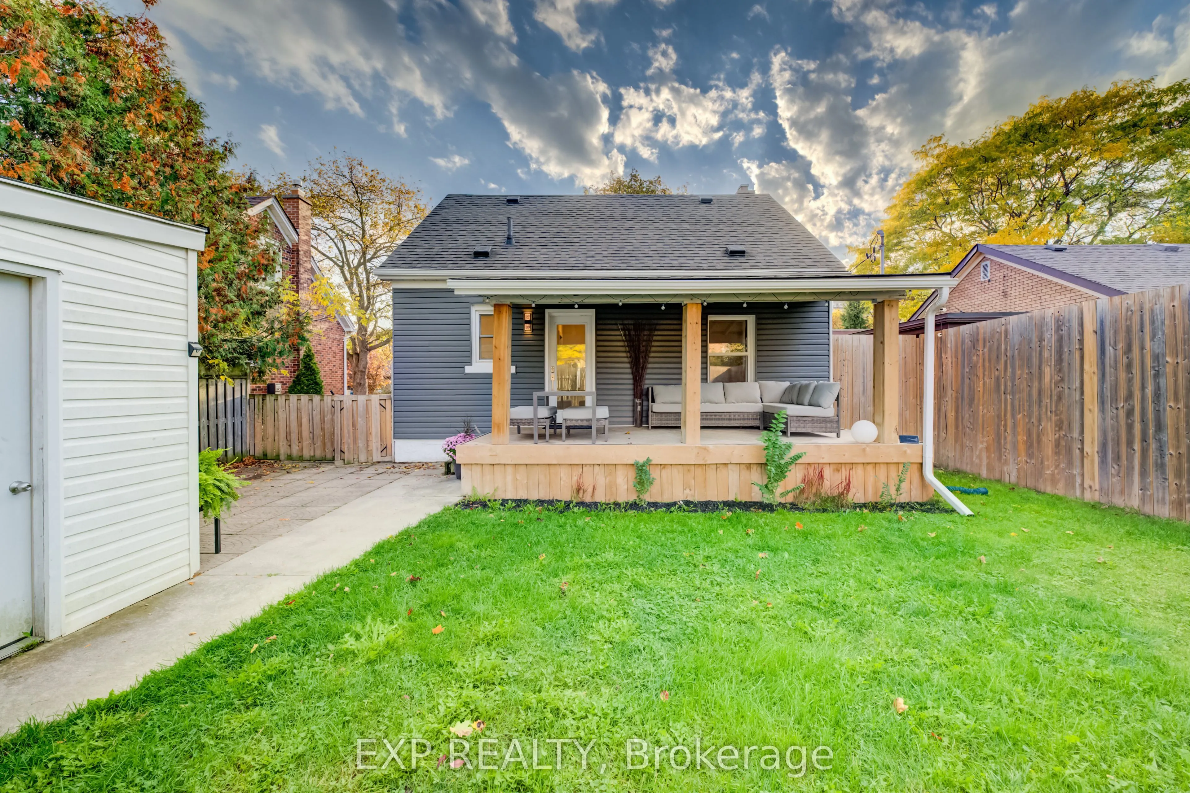 36 Crestwood Avenue