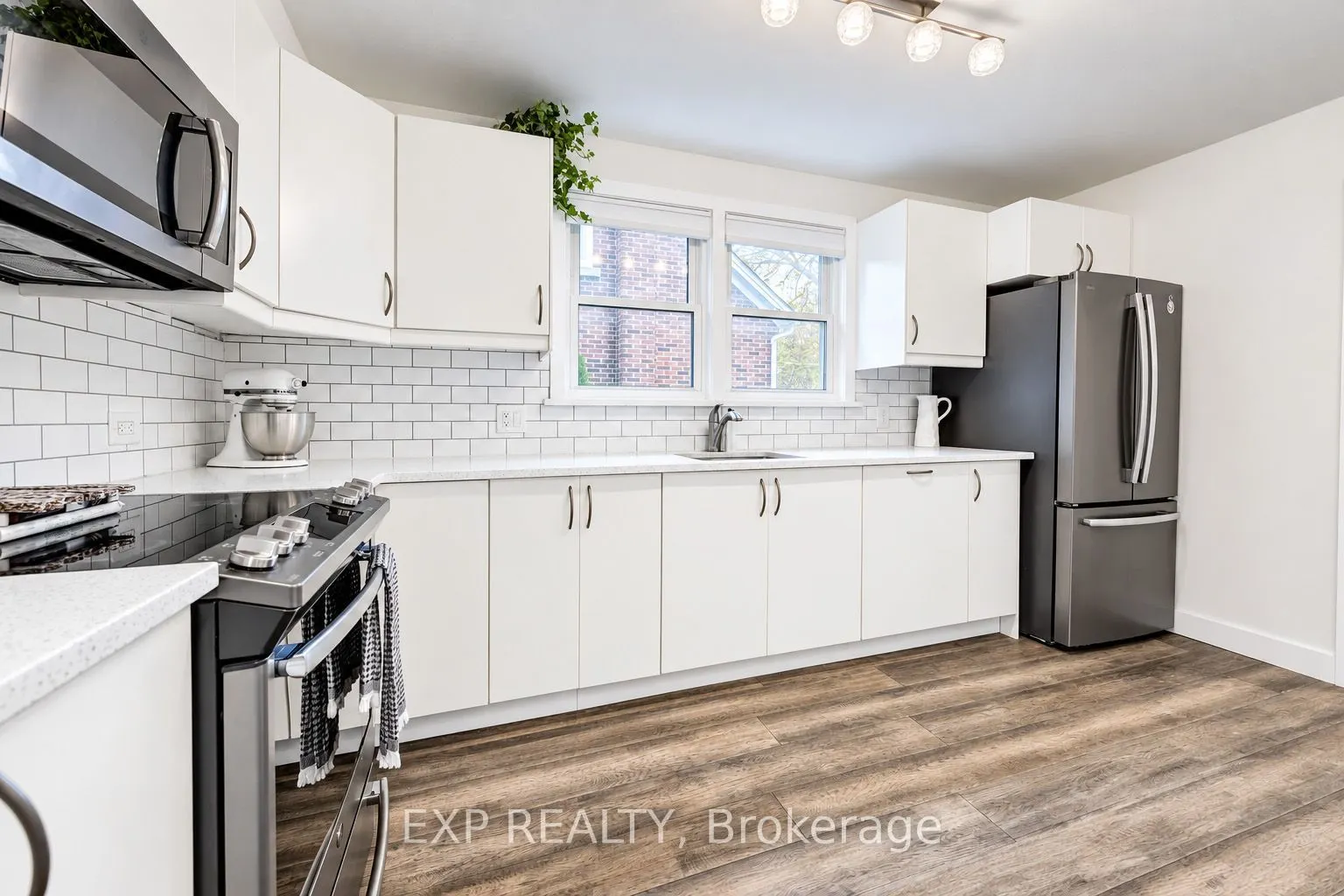 36 Crestwood Avenue