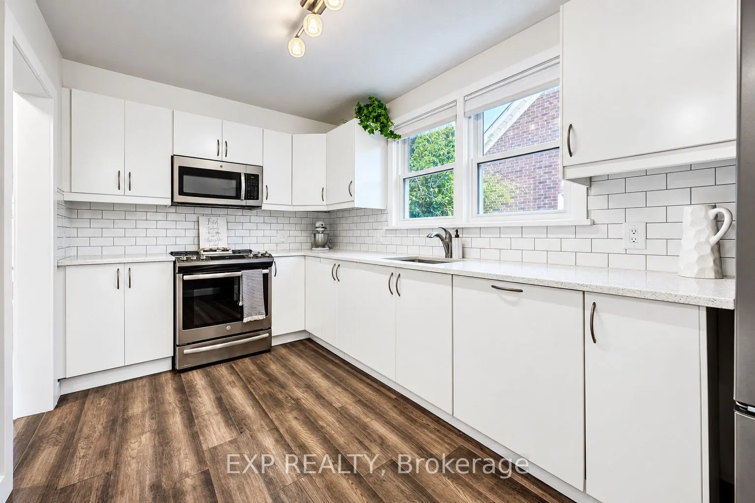 36 Crestwood Avenue