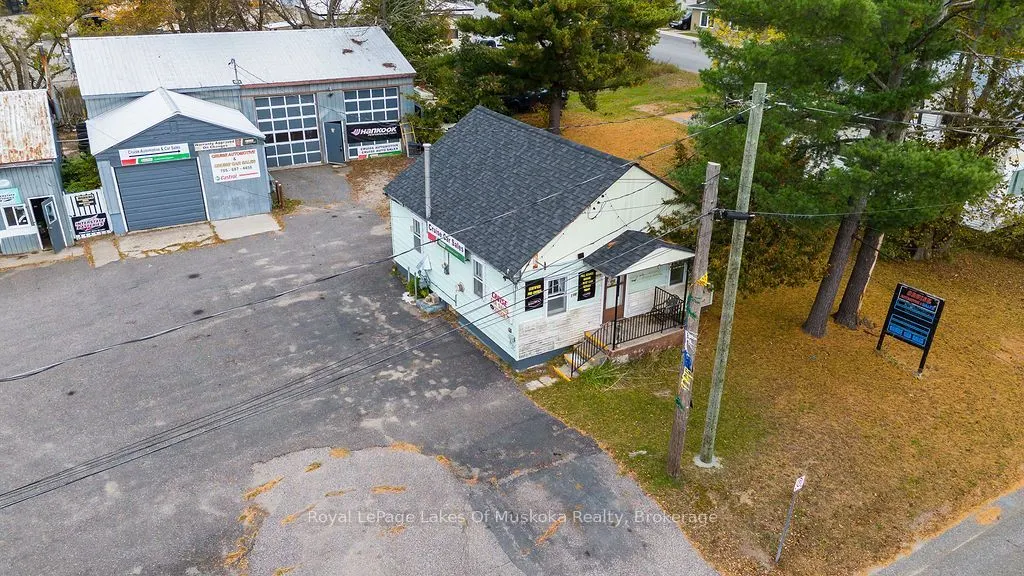 180 Phillip Street E