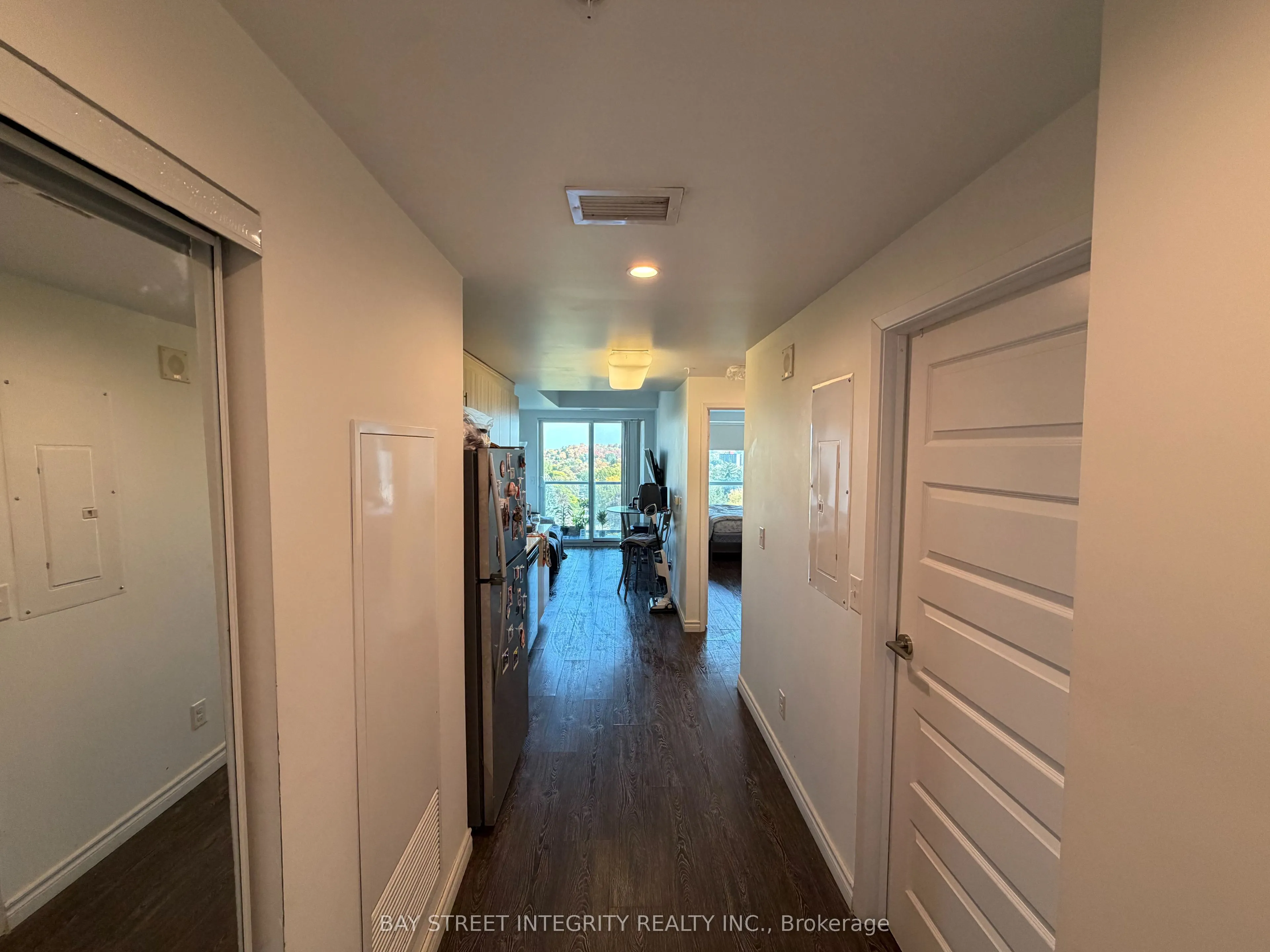 158 King Street #902