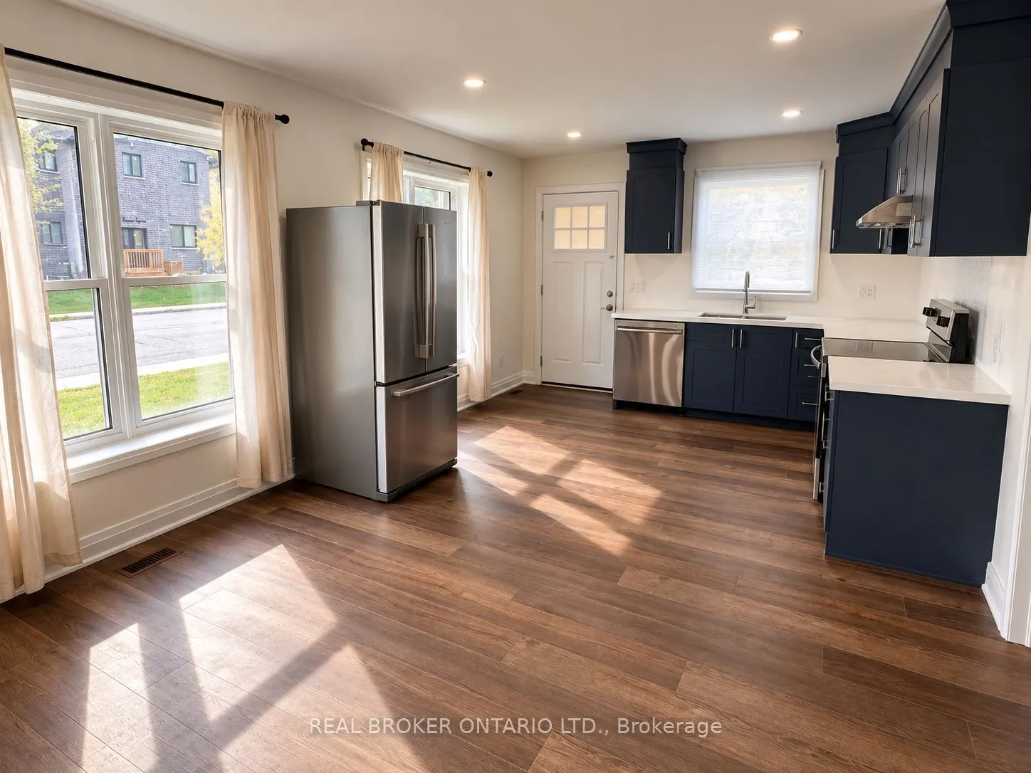 15 Keele Street #Unit B