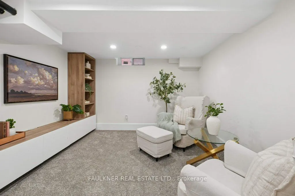 223 Fourth Avenue