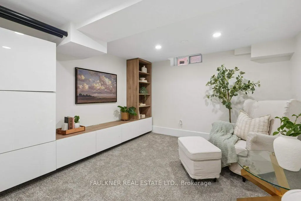 223 Fourth Avenue