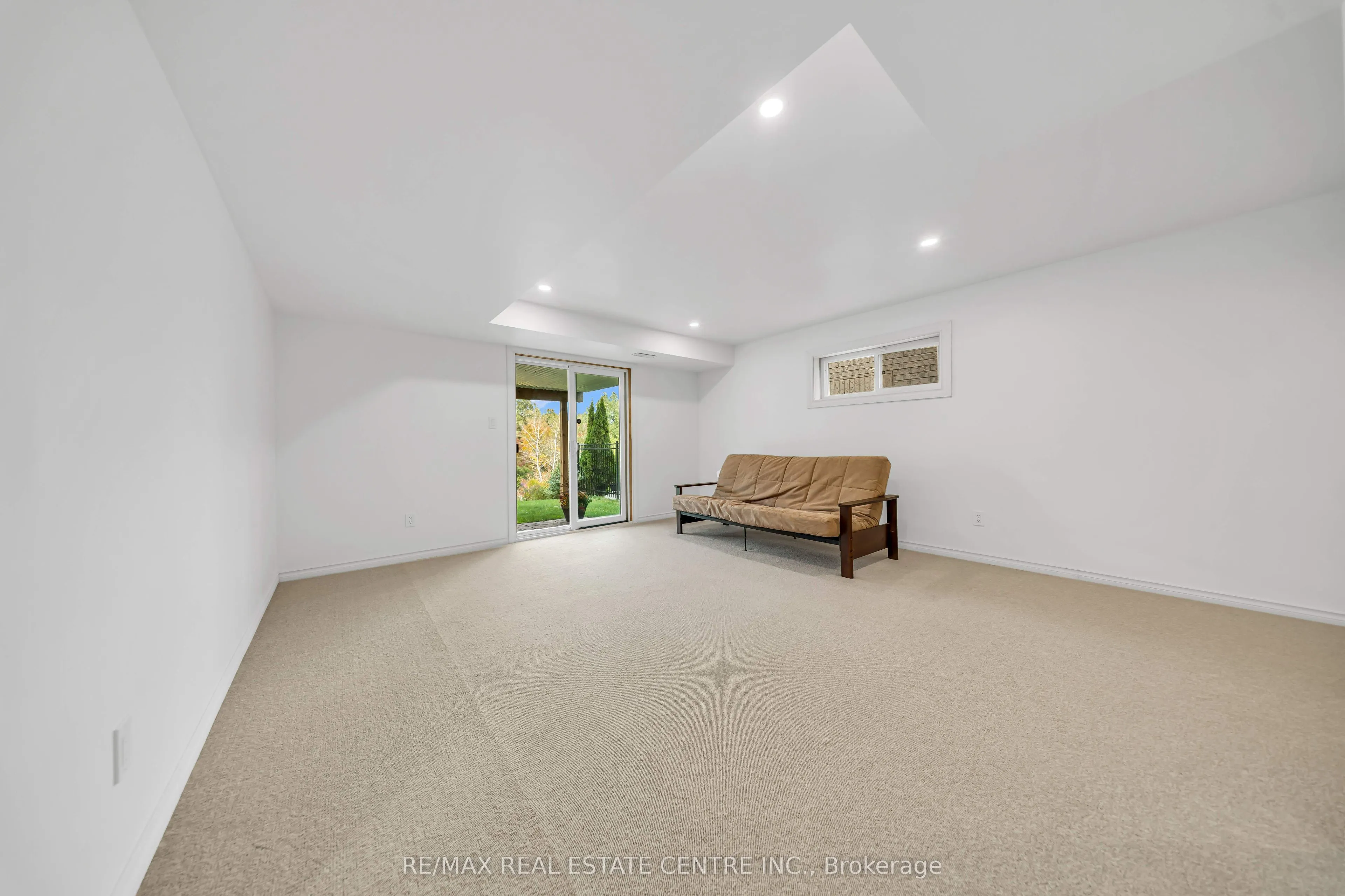 365 WOODBINE Avenue