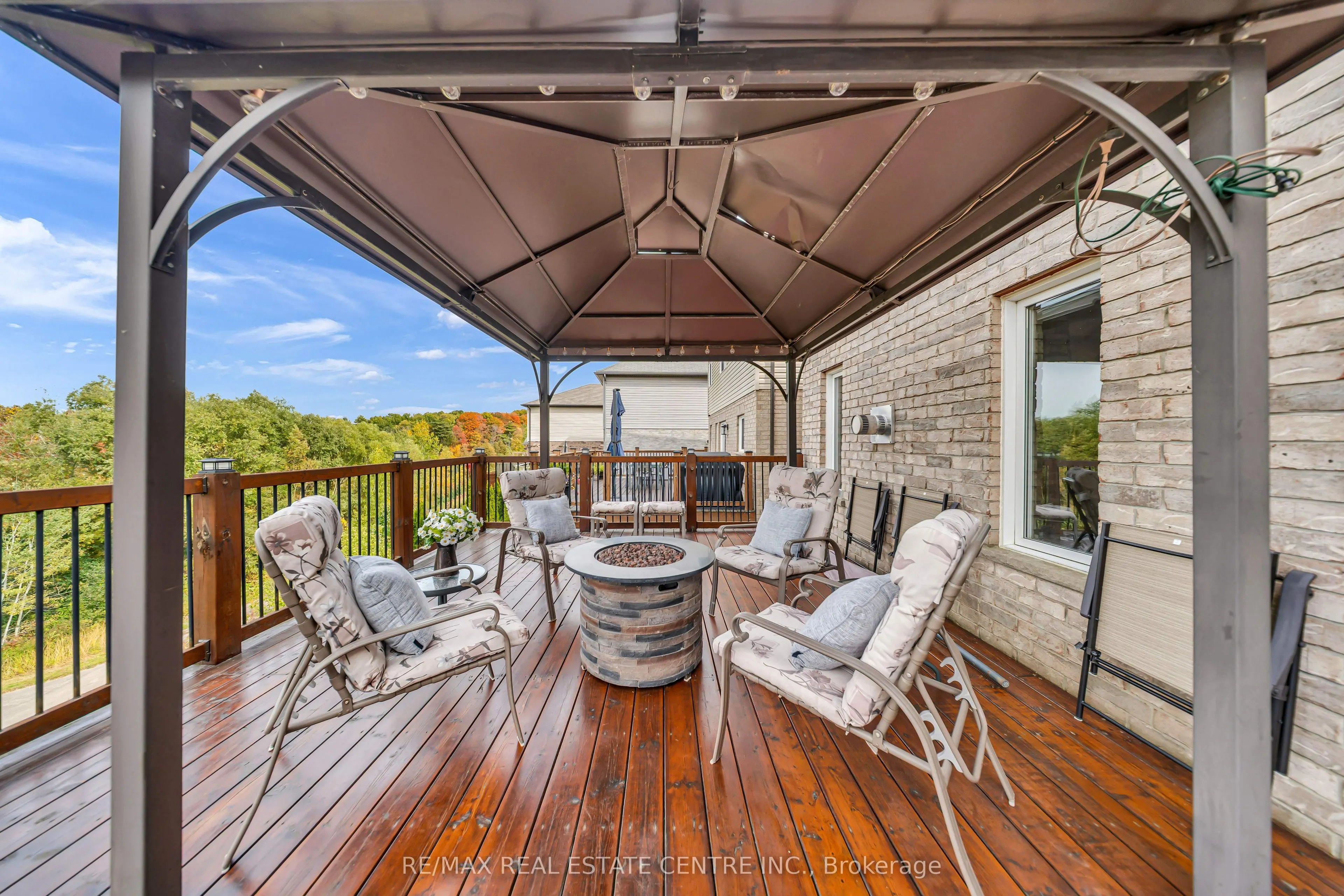365 WOODBINE Avenue