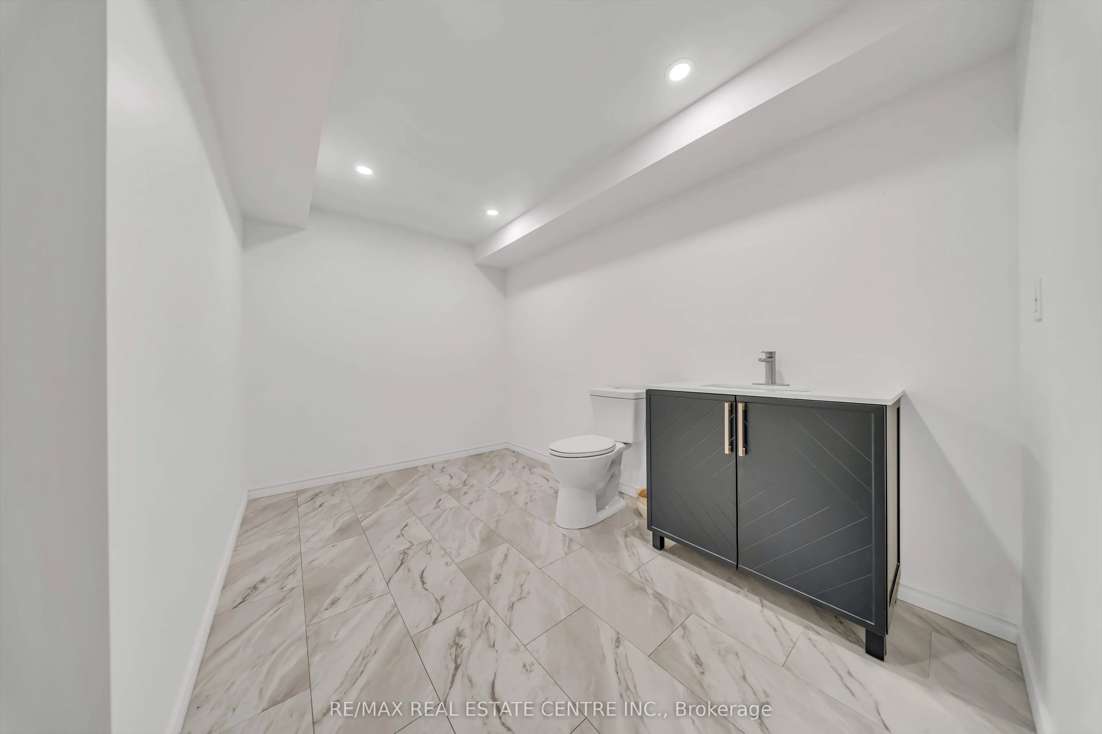 365 WOODBINE Avenue