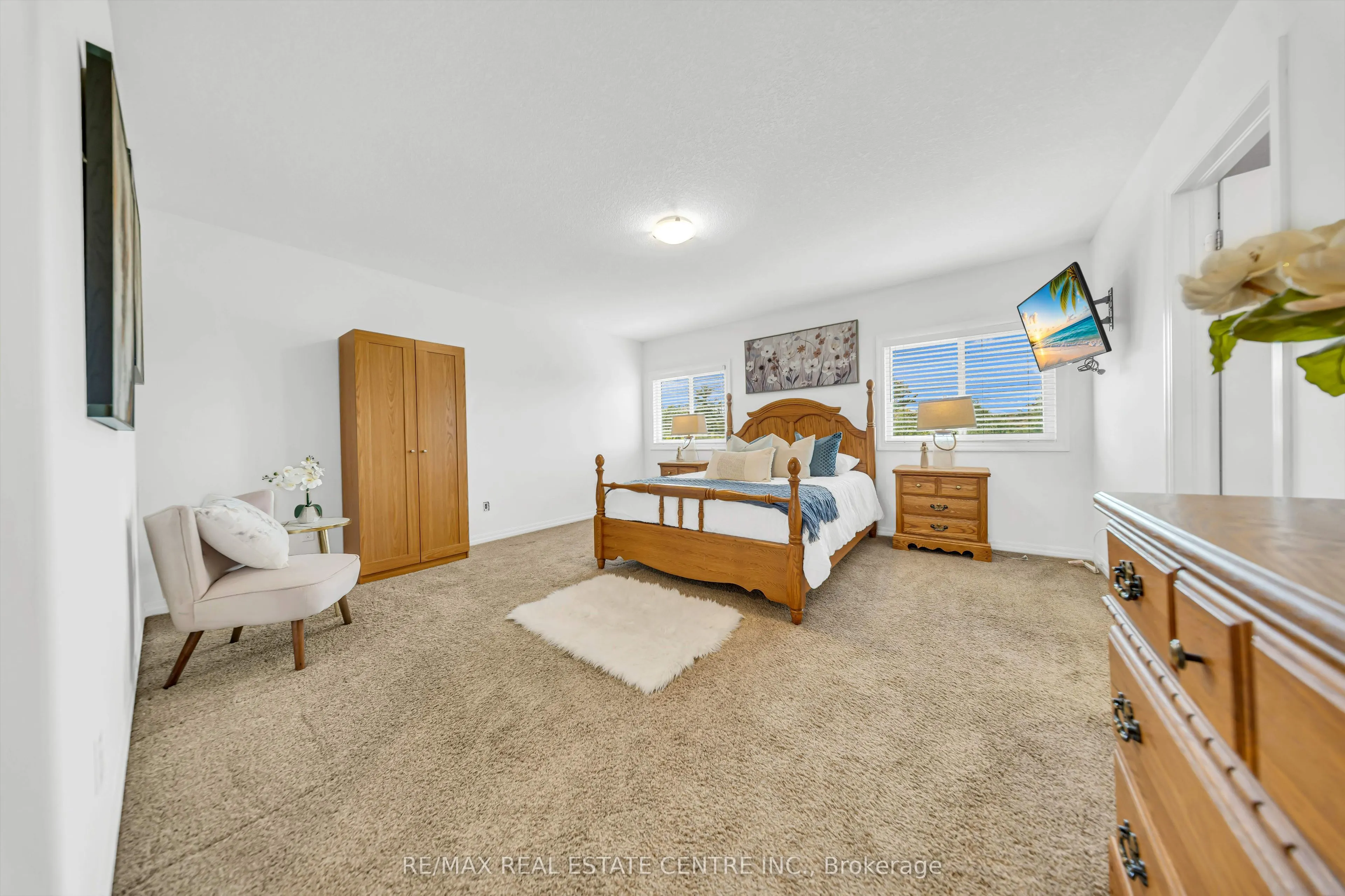 365 WOODBINE Avenue