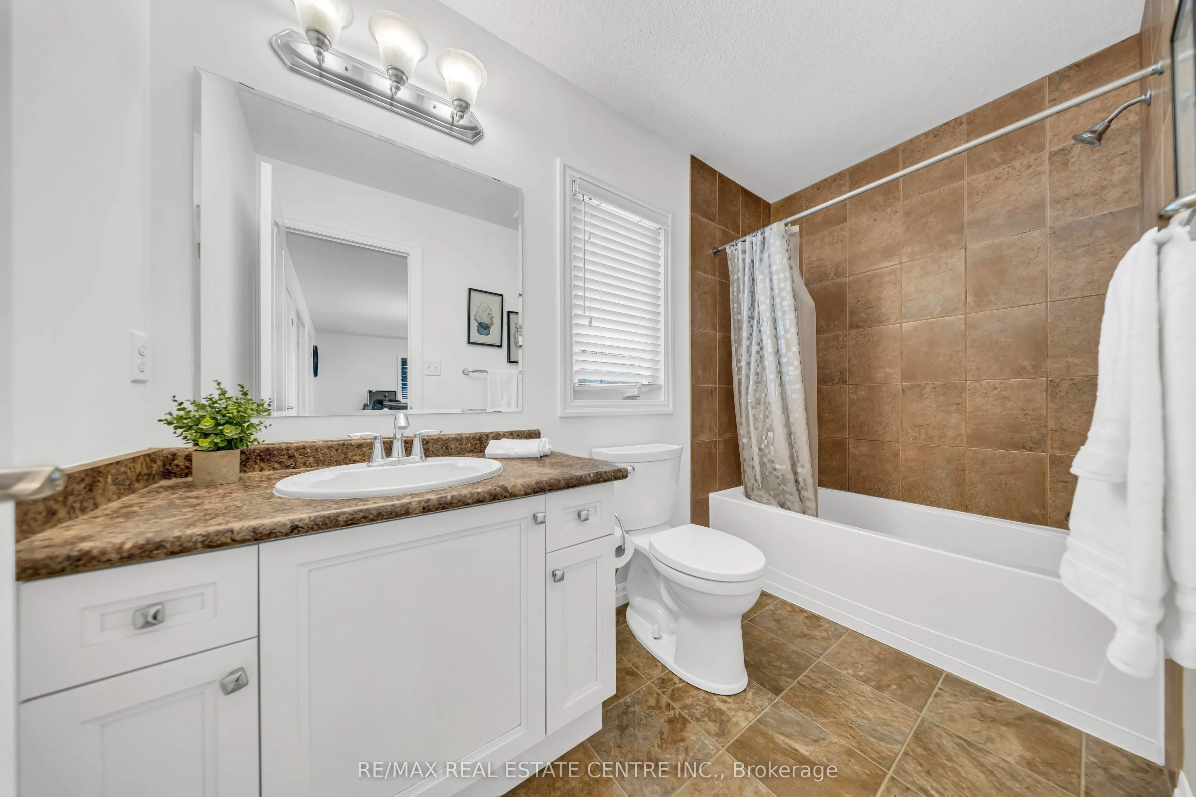 365 WOODBINE Avenue