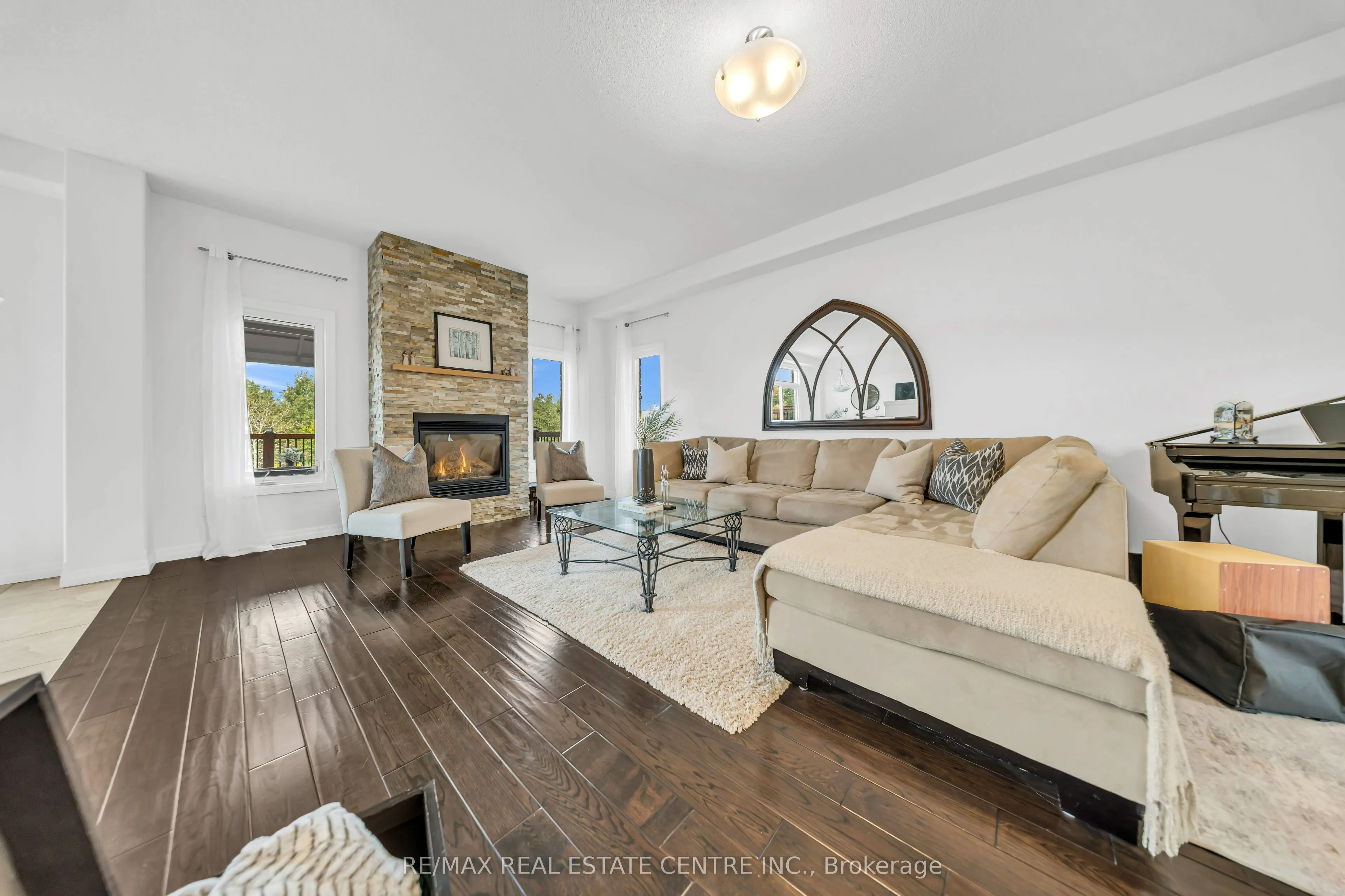365 WOODBINE Avenue