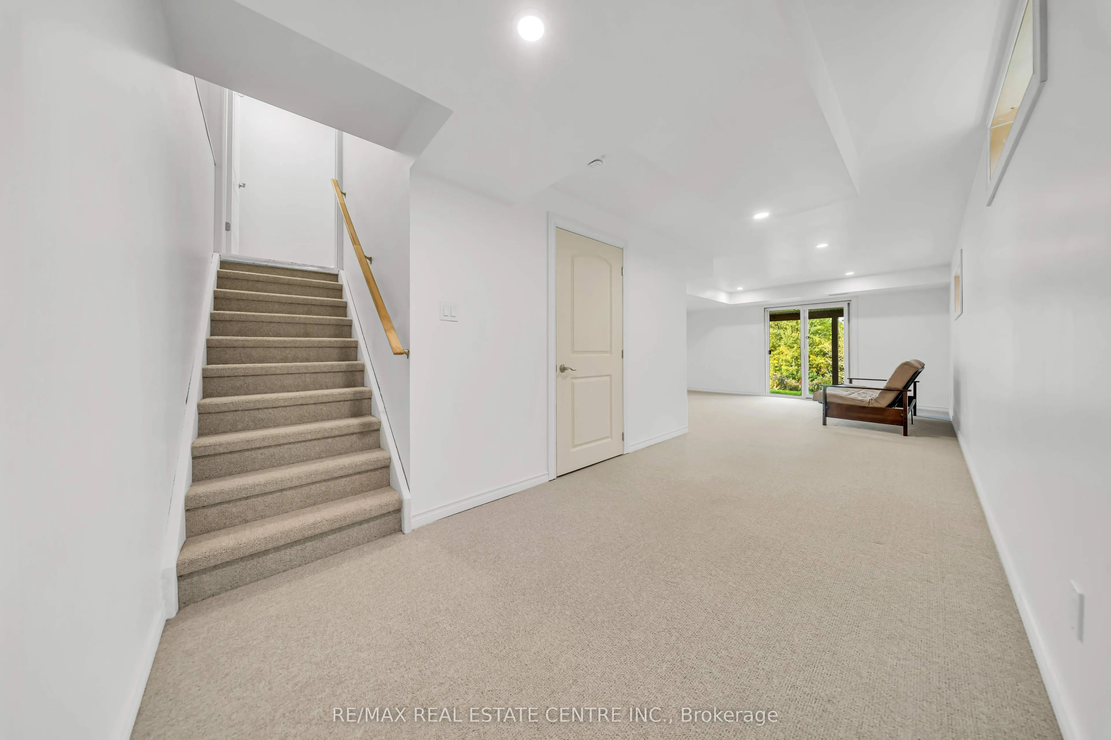 365 WOODBINE Avenue