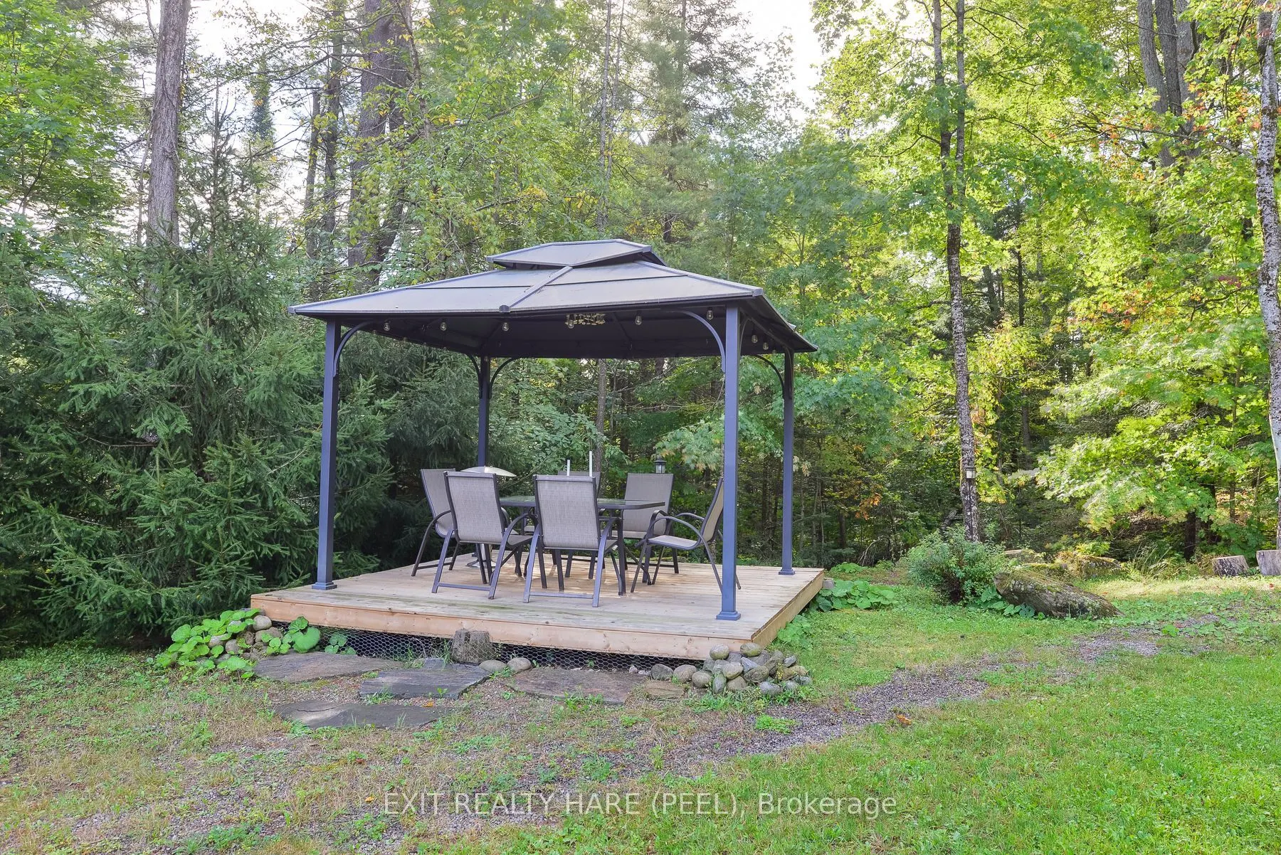 1082 Lambert Road