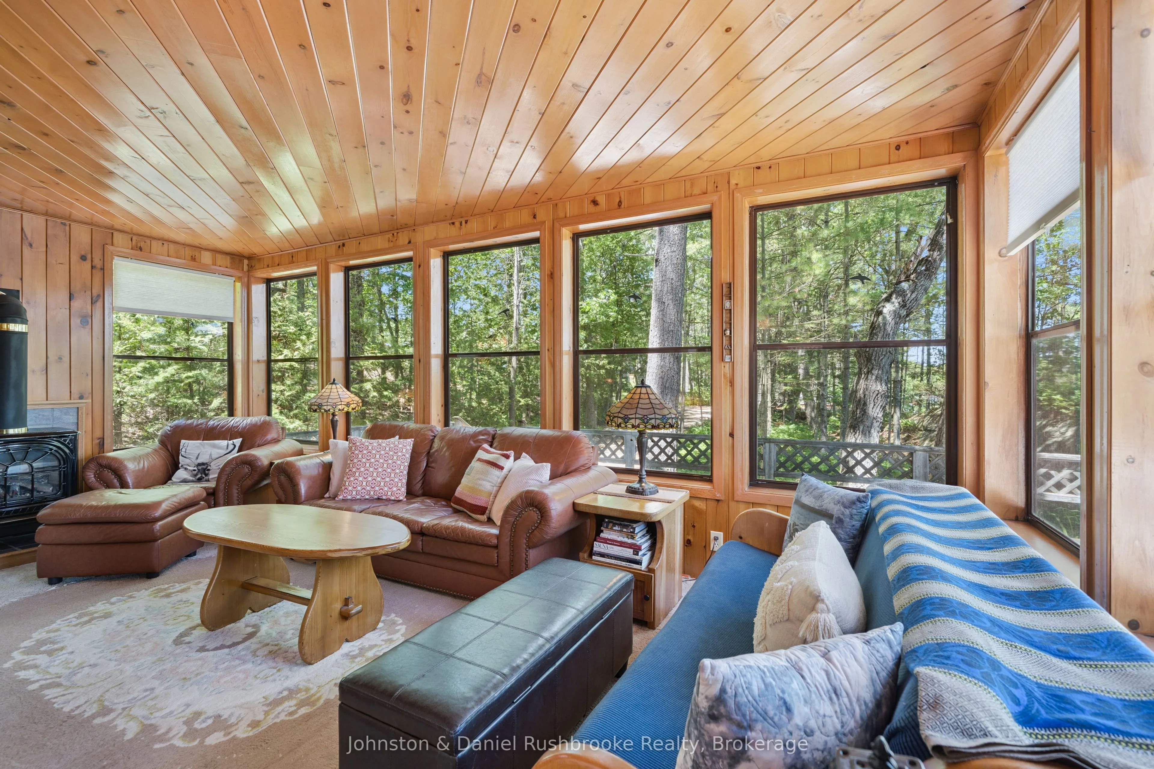 1277 & 1279 Woodland Drive
