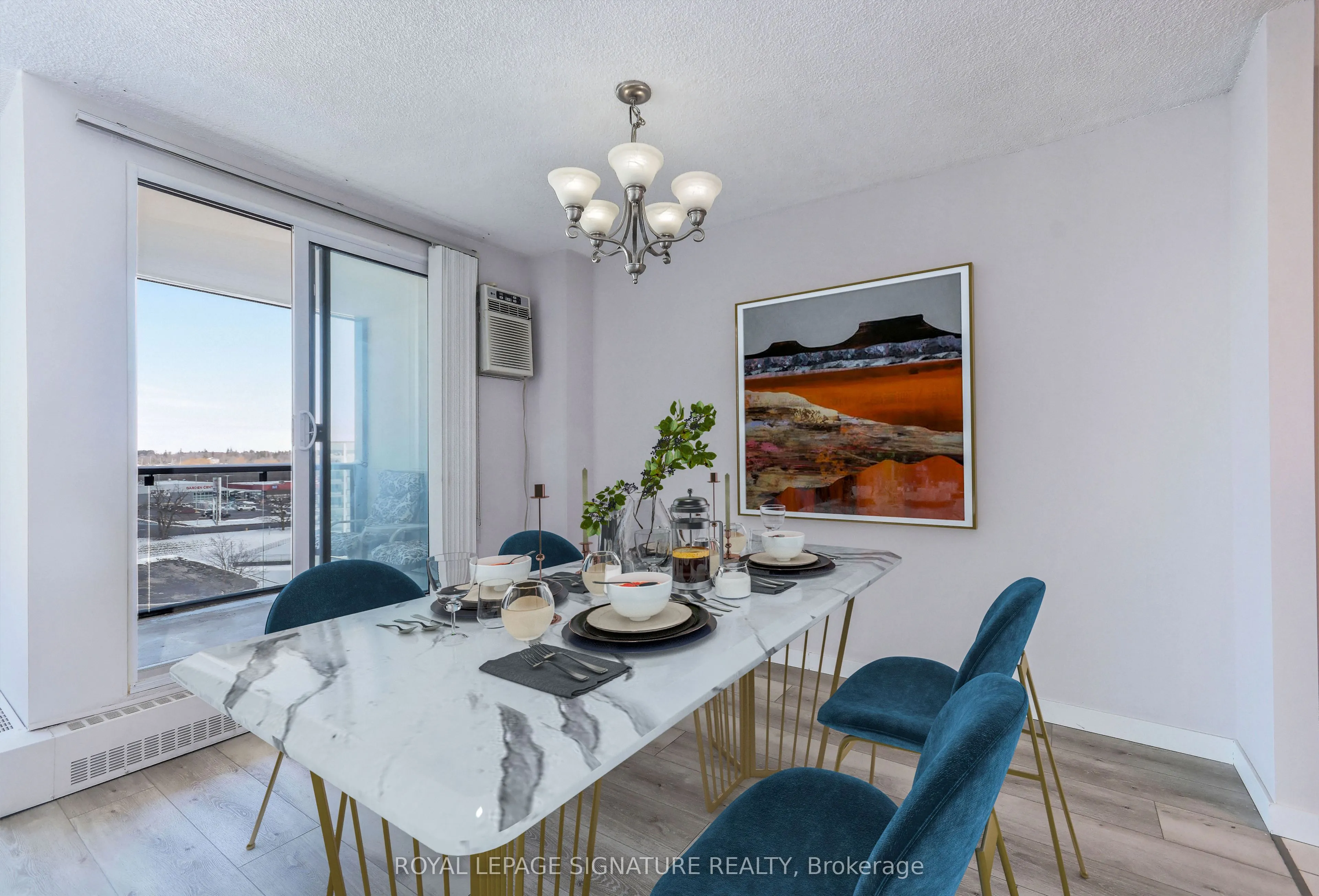 19 Woodlawn Road E #607