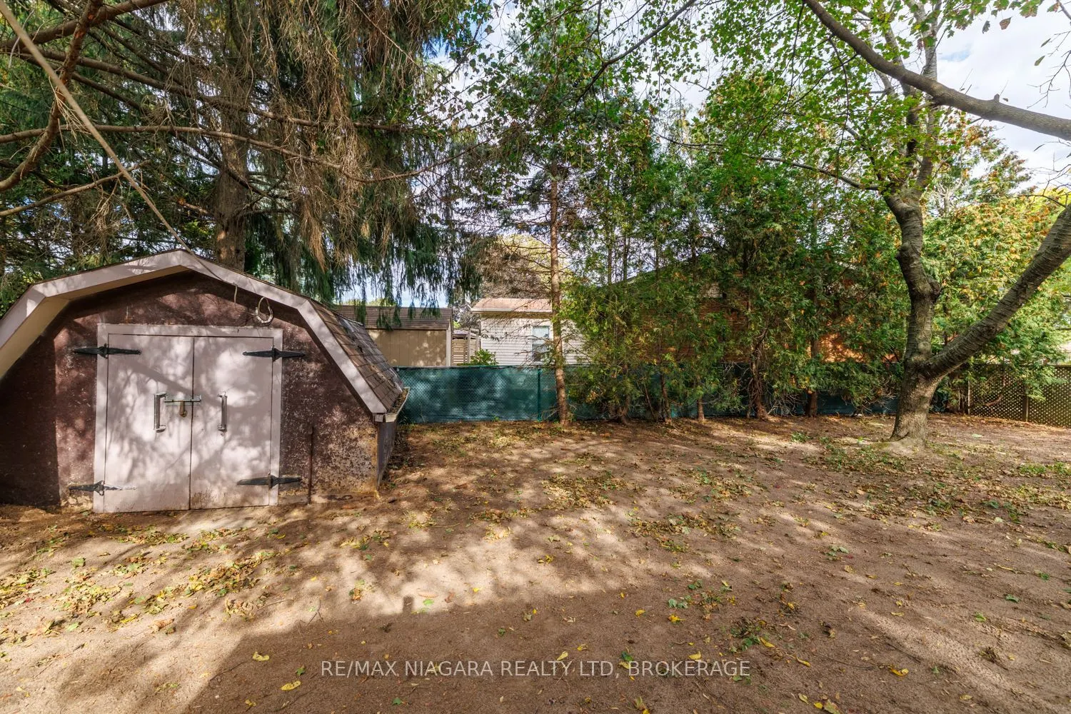 4344 PETTIT Avenue