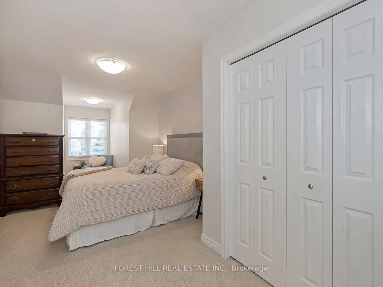112 McArthur Crescent