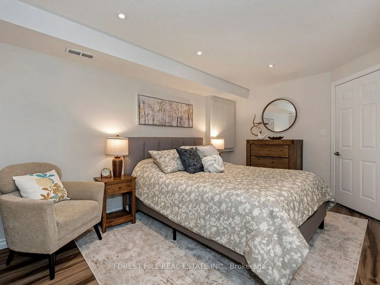 112 McArthur Crescent