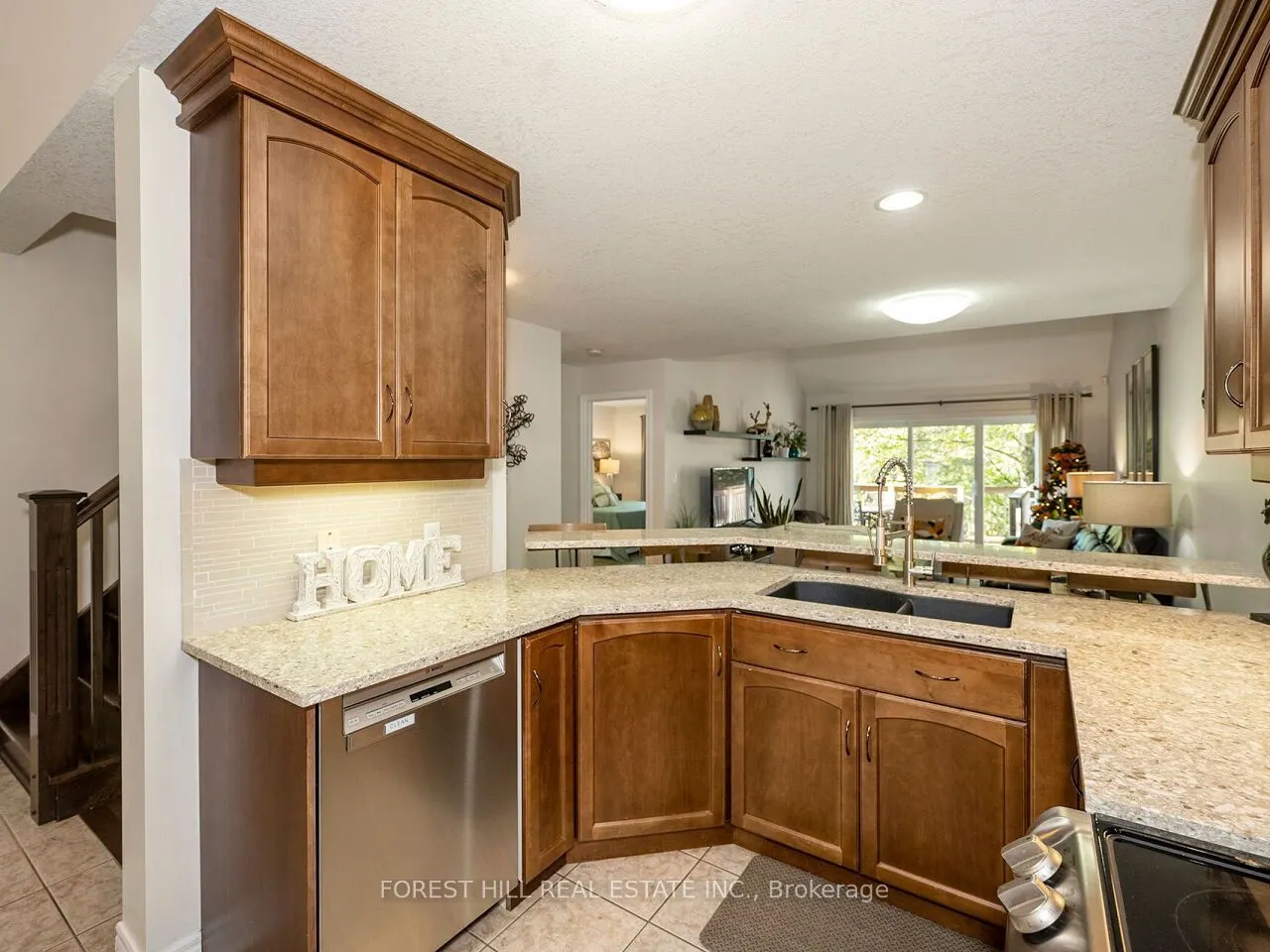 112 McArthur Crescent