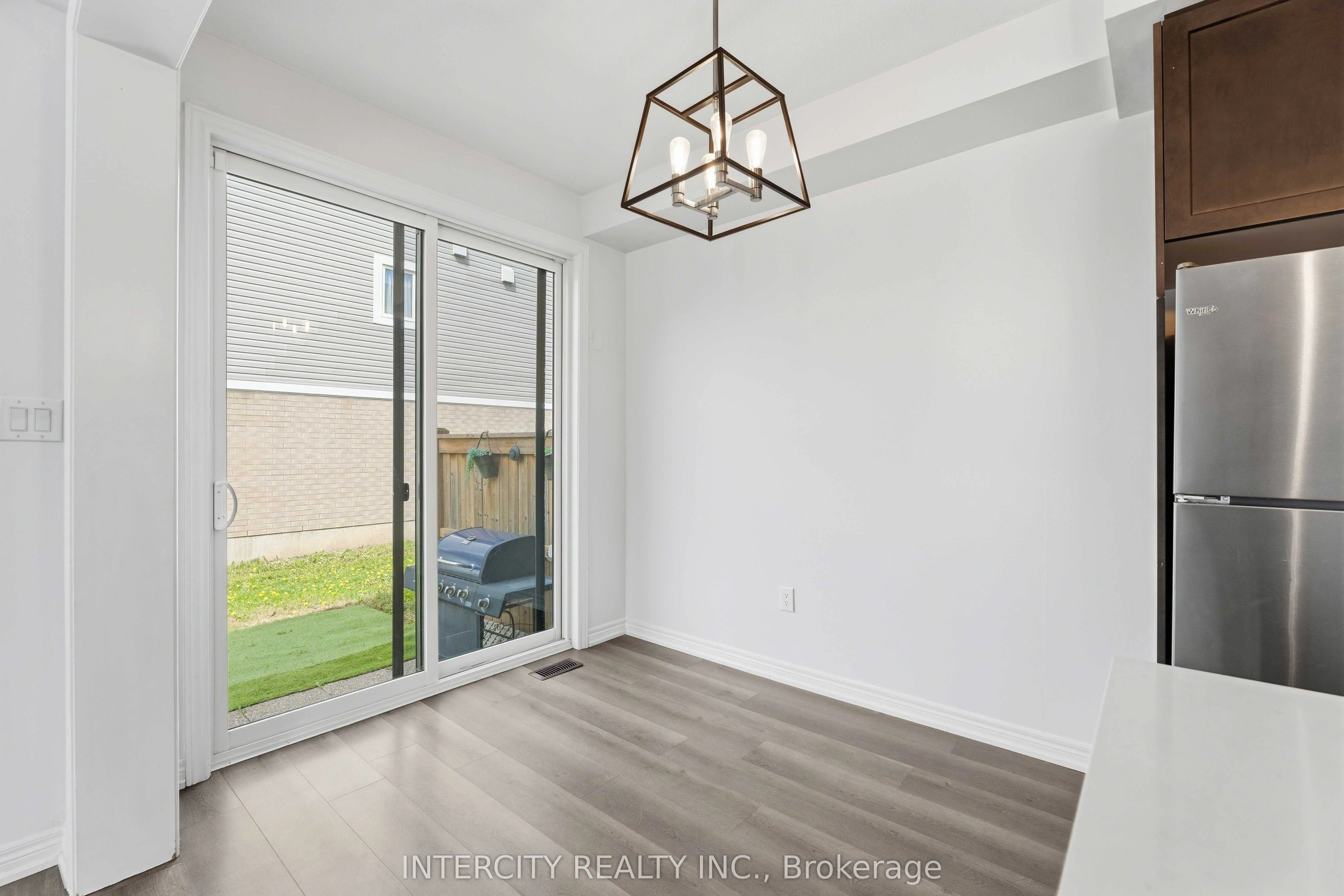 1 Pelican Lane
