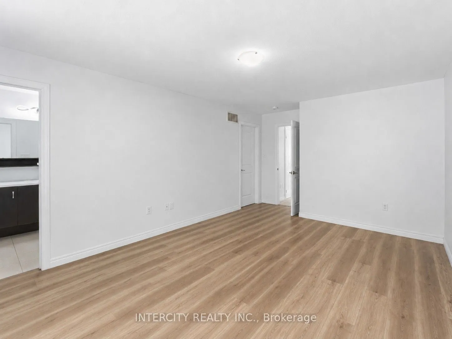 1 Pelican Lane