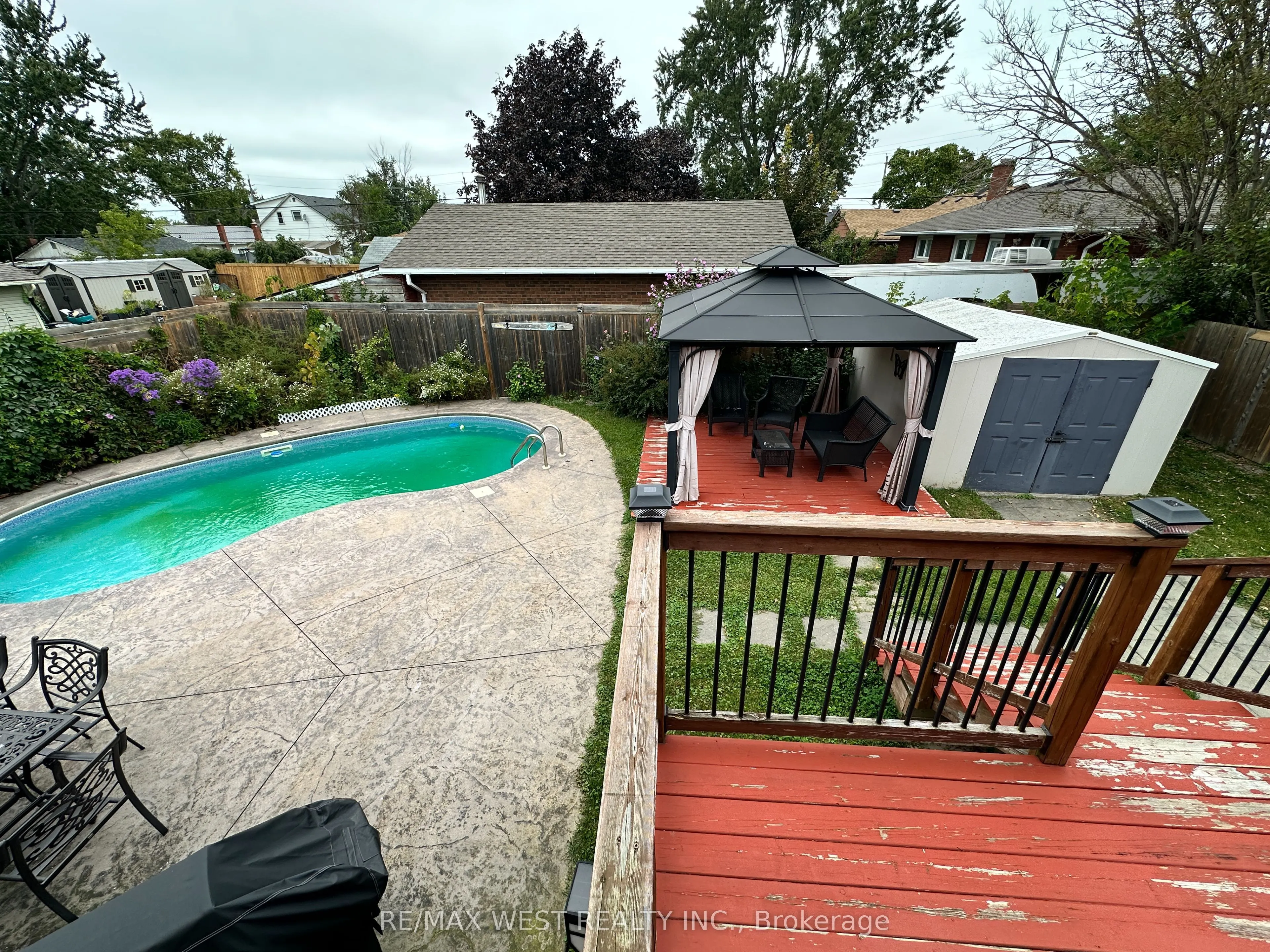 53 Bloomfield Avenue