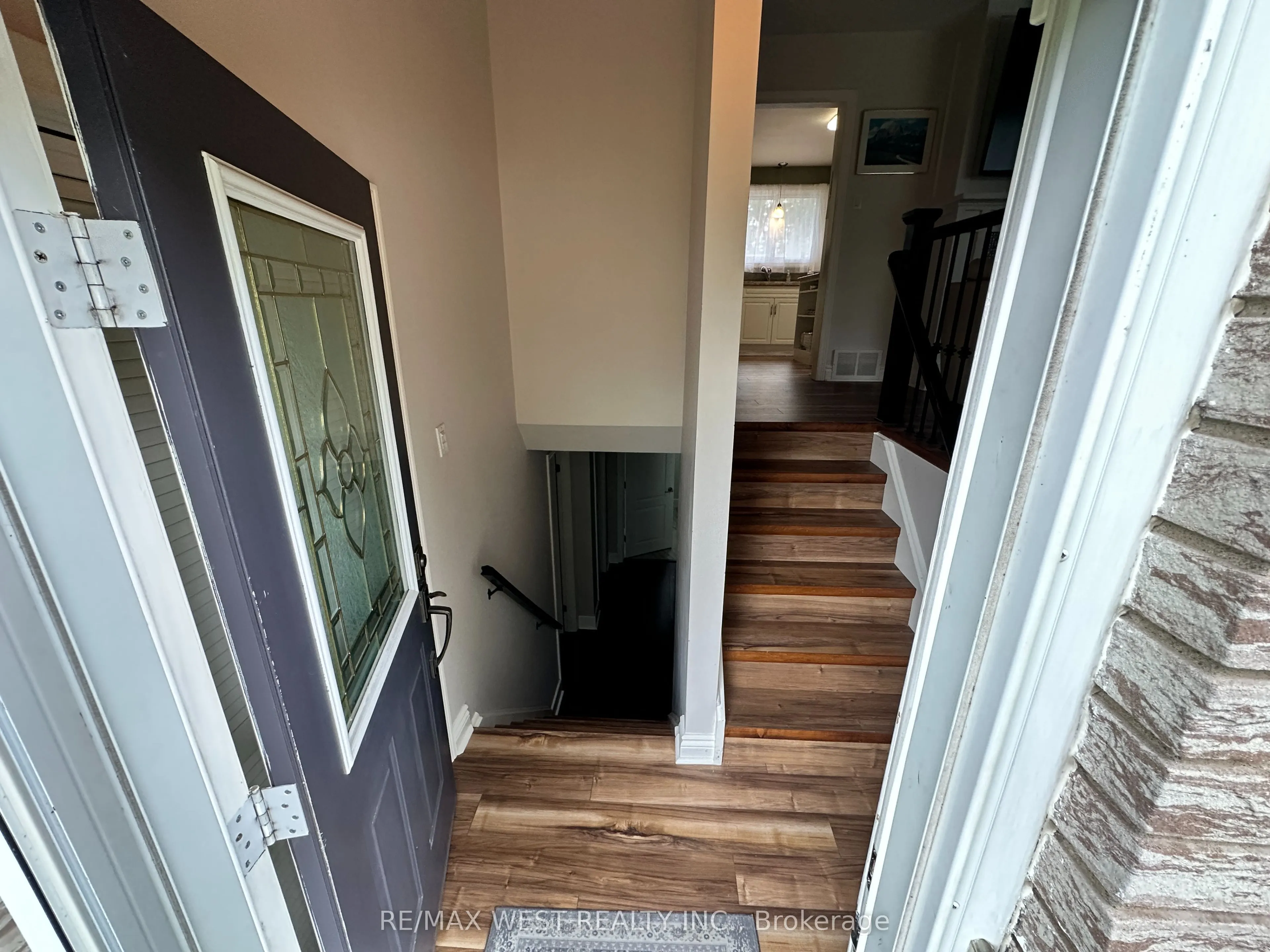 53 Bloomfield Avenue