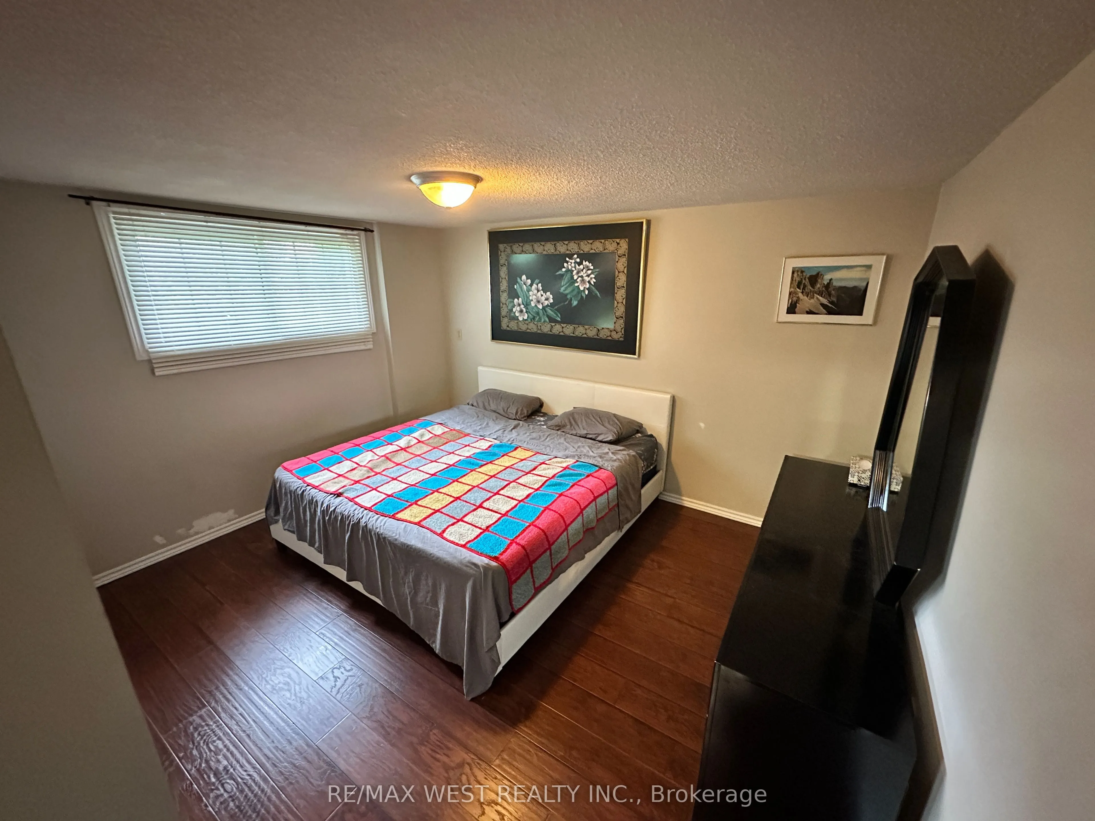 53 Bloomfield Avenue