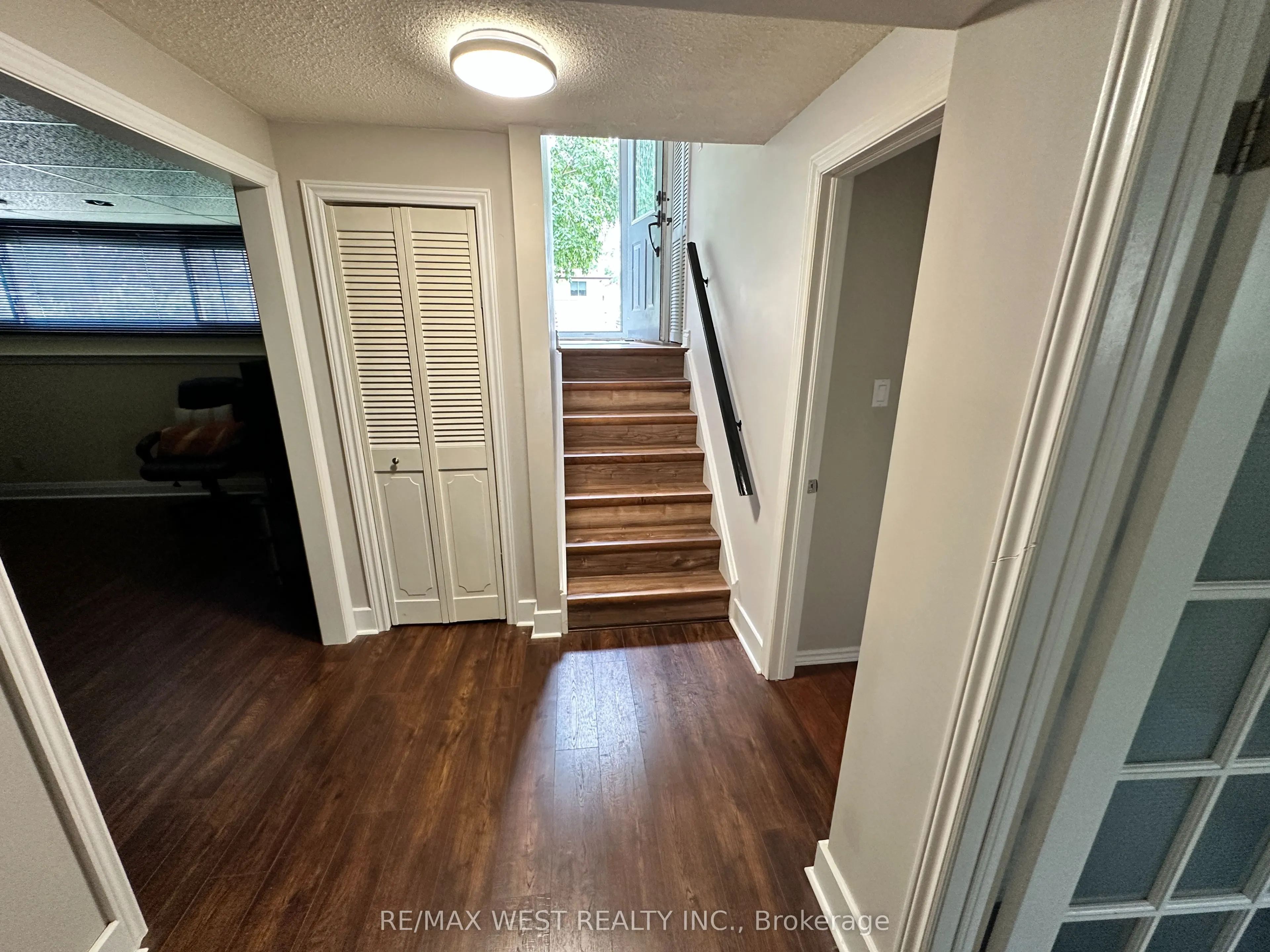 53 Bloomfield Avenue
