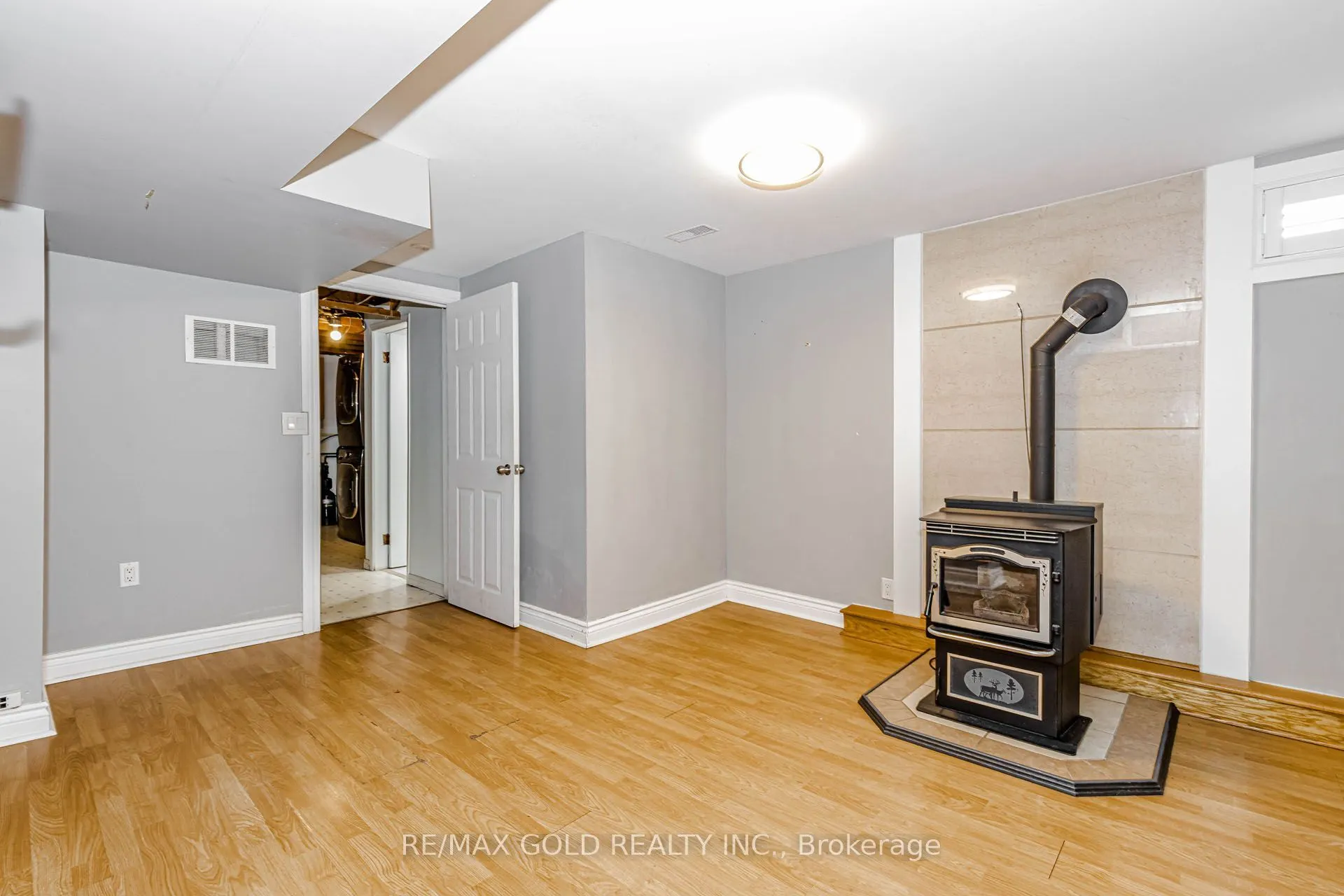 49 Kenneth Avenue