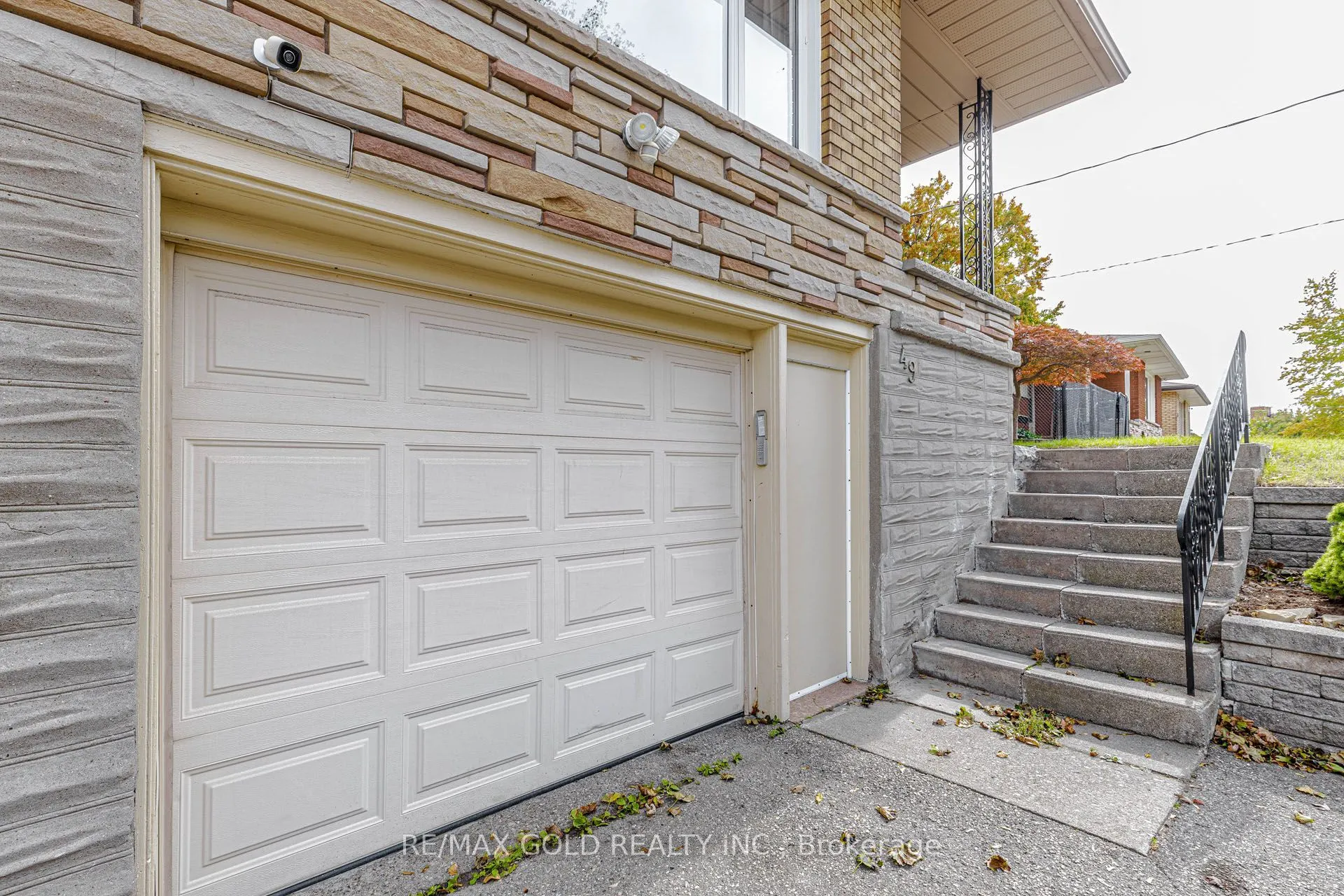 49 Kenneth Avenue