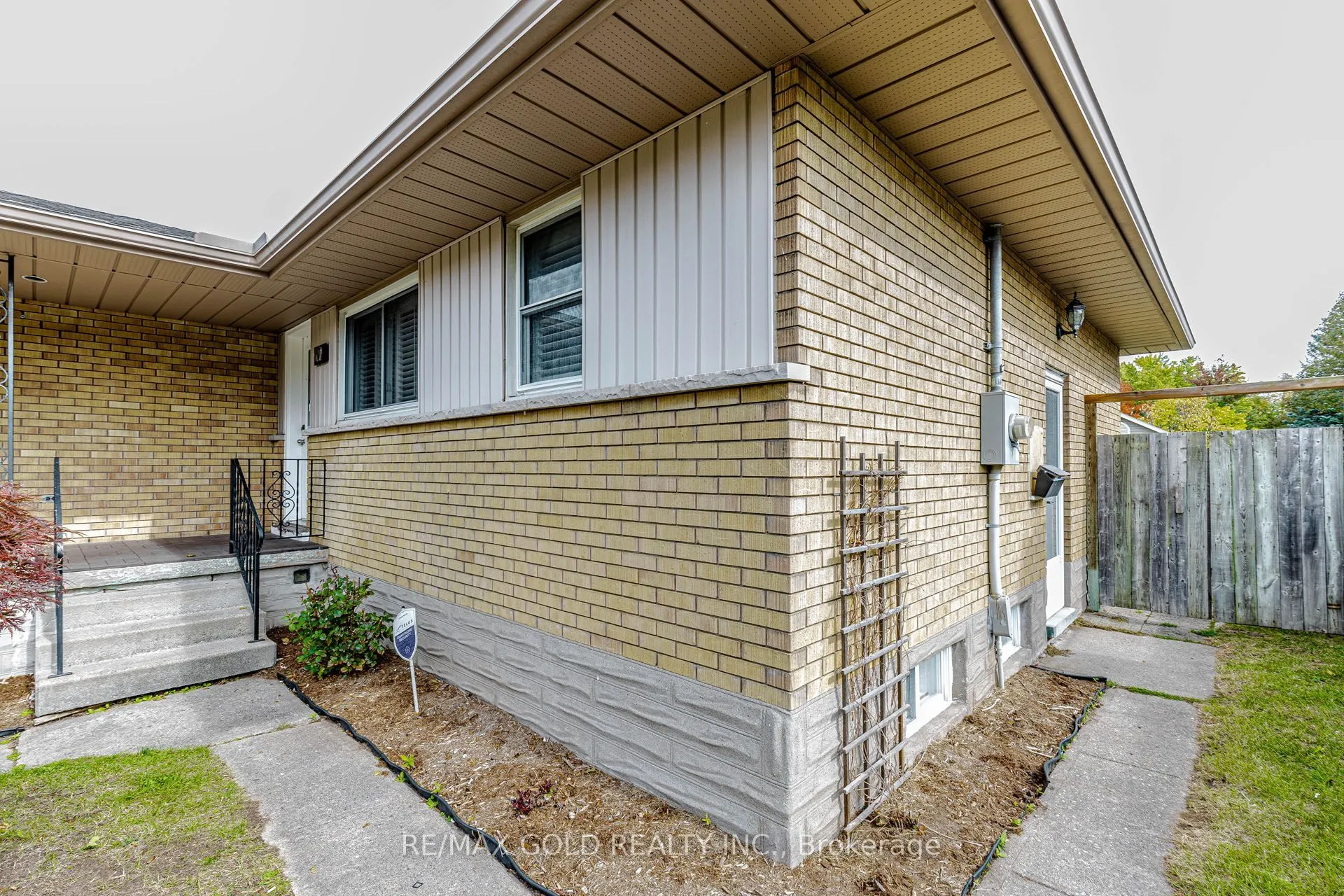 49 Kenneth Avenue