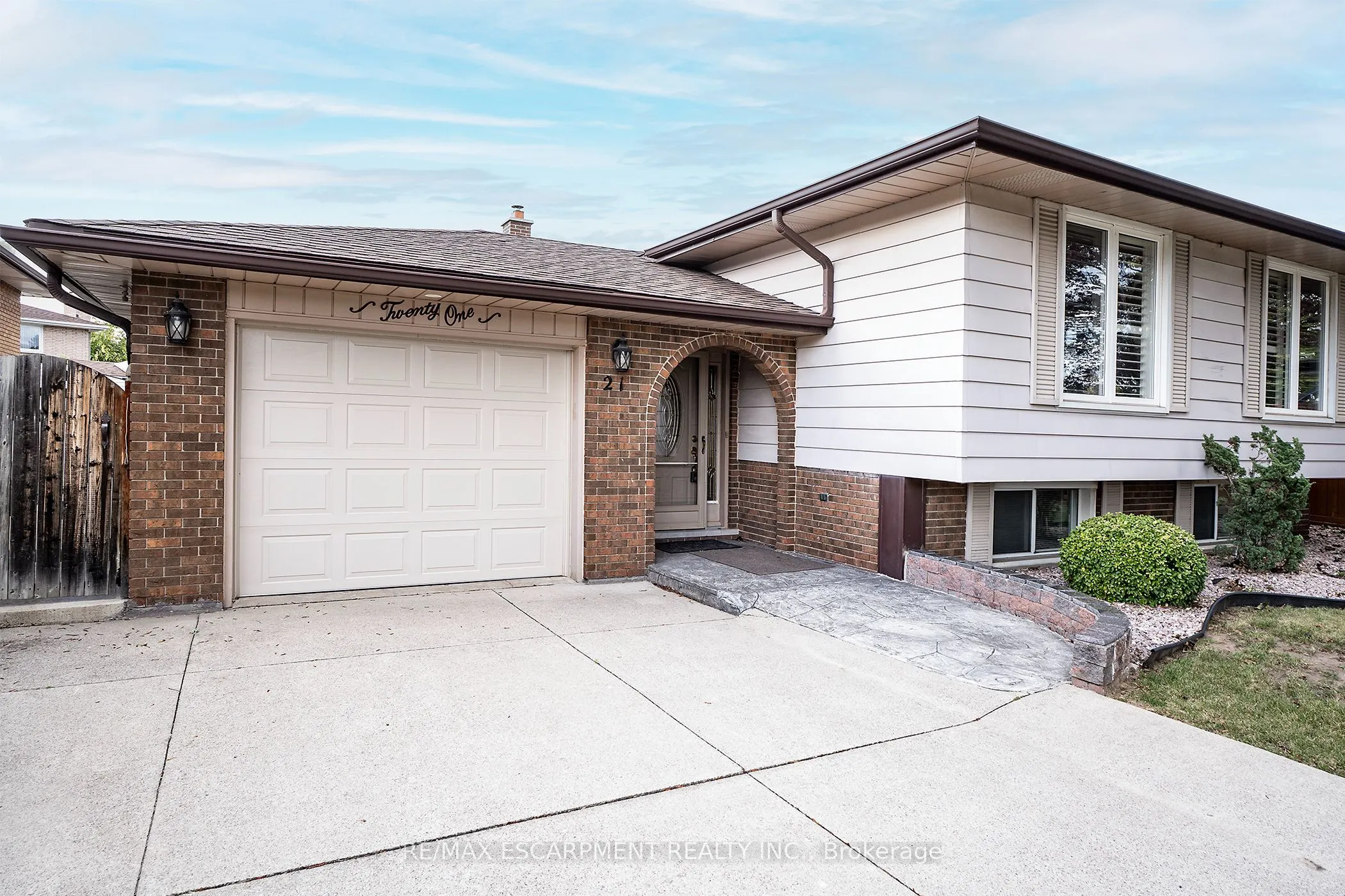 21 Green Forest Drive
