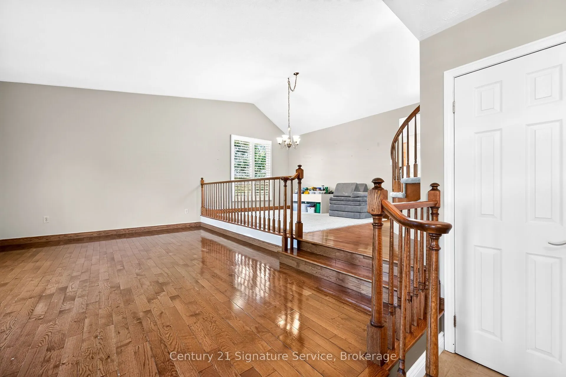 11 Fuller Crescent