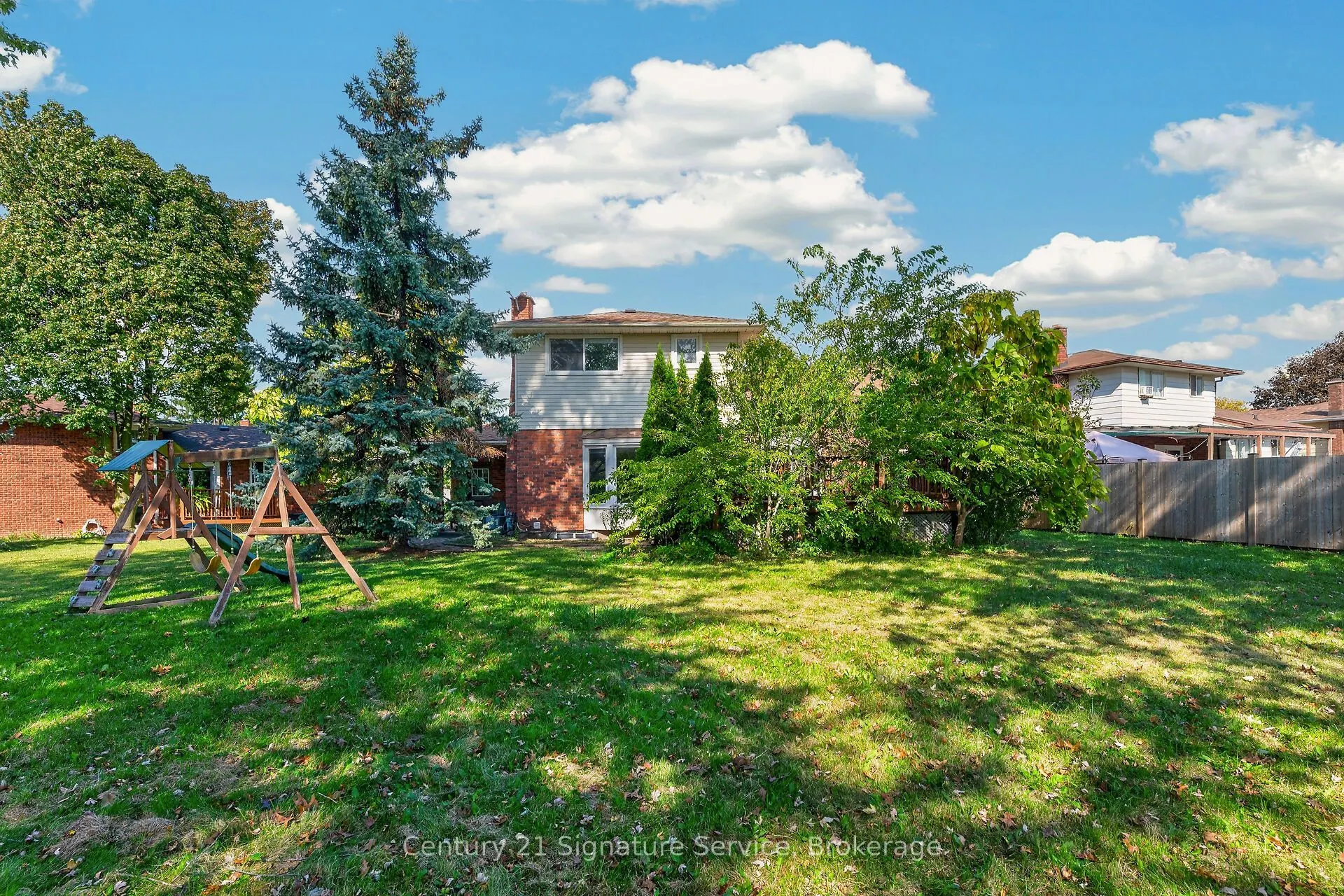 11 Fuller Crescent