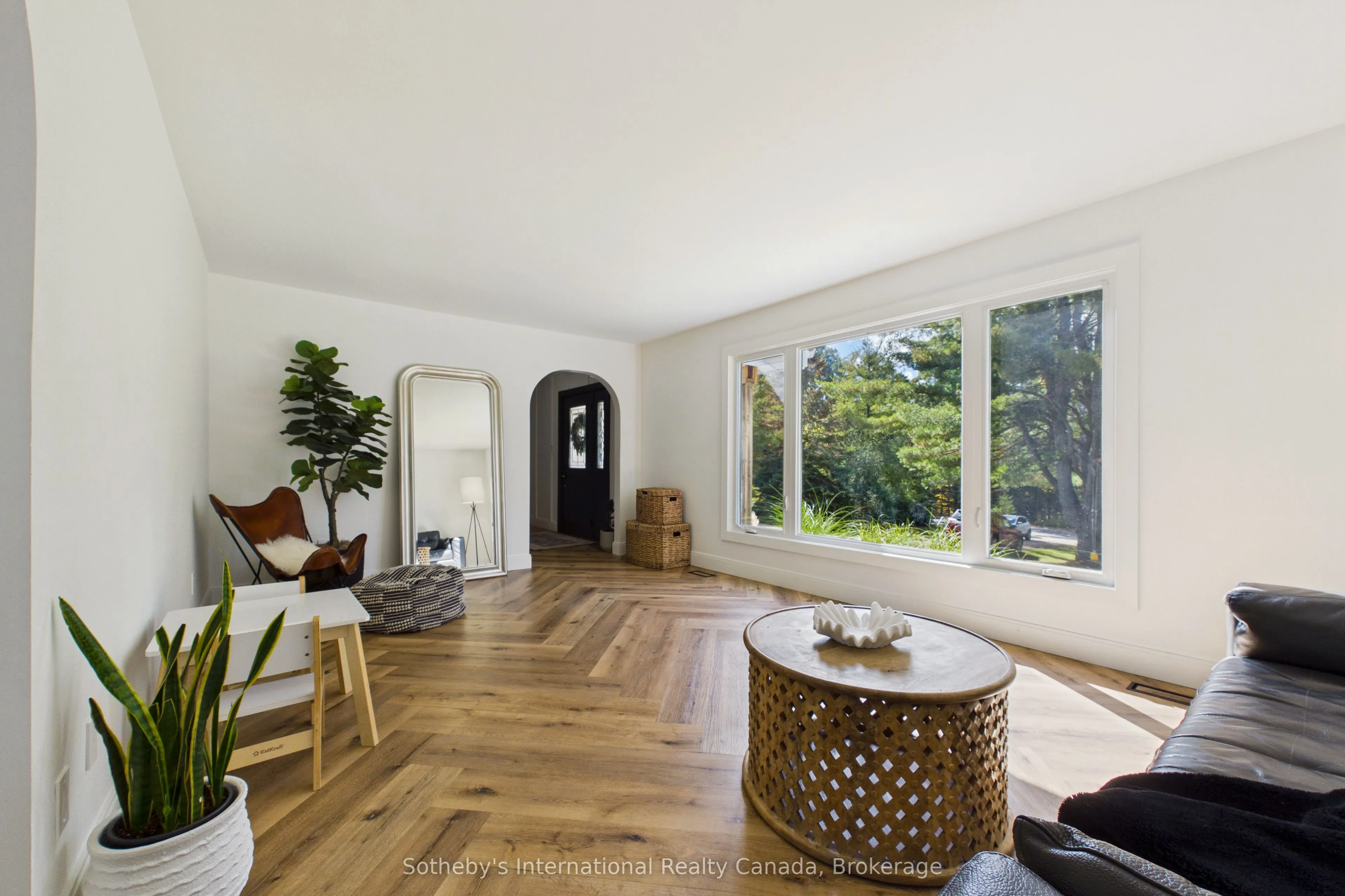 1229 Miriam Drive
