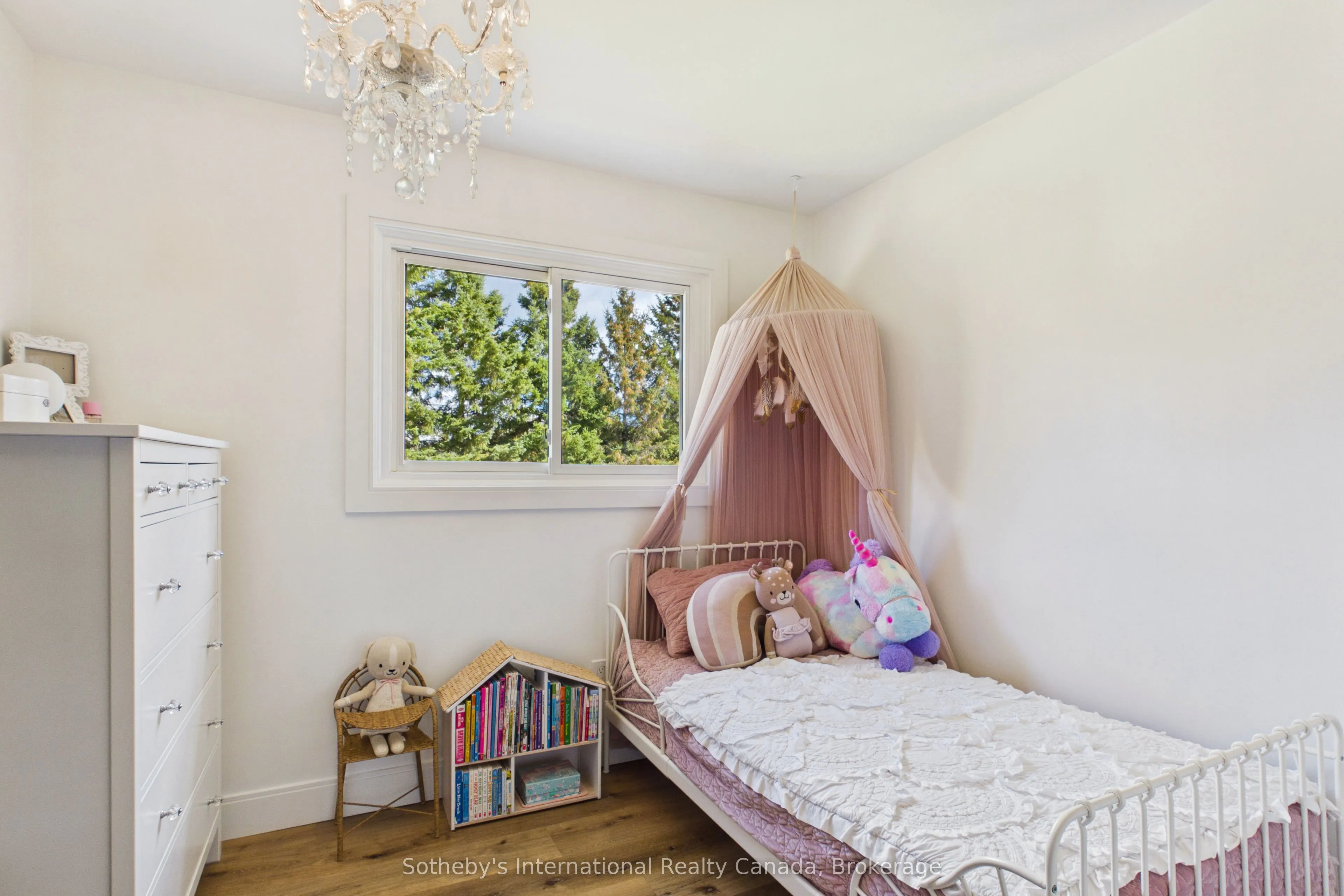 1229 Miriam Drive