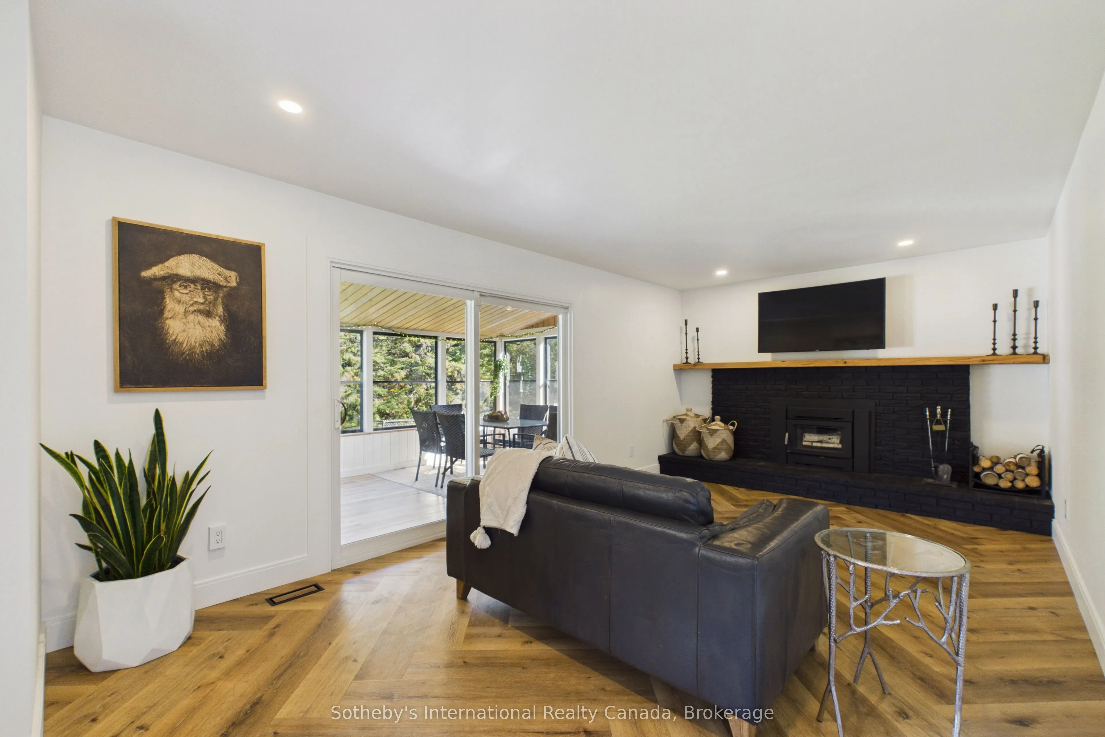1229 Miriam Drive