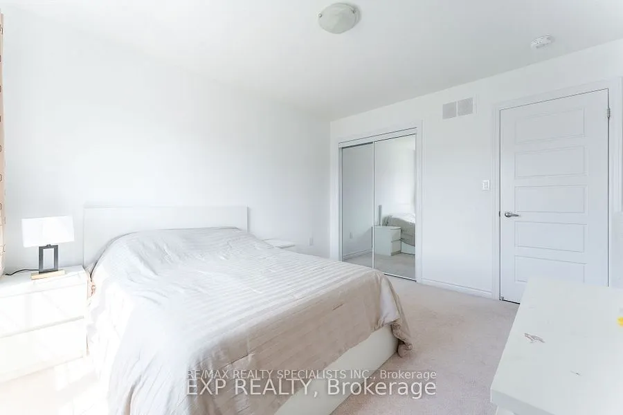 8 Sara Drive