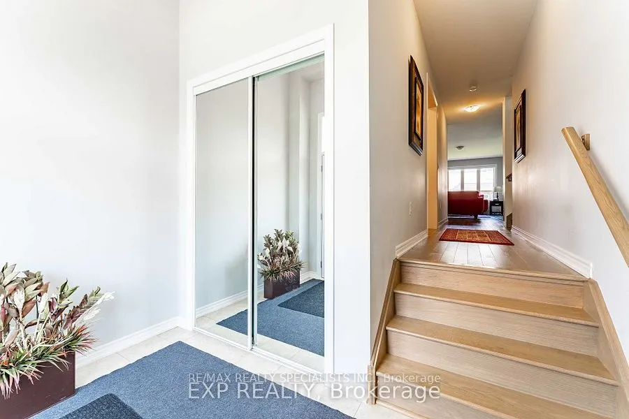8 Sara Drive