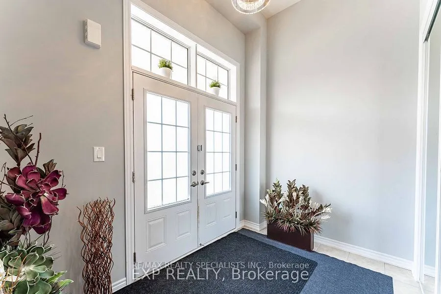 8 Sara Drive