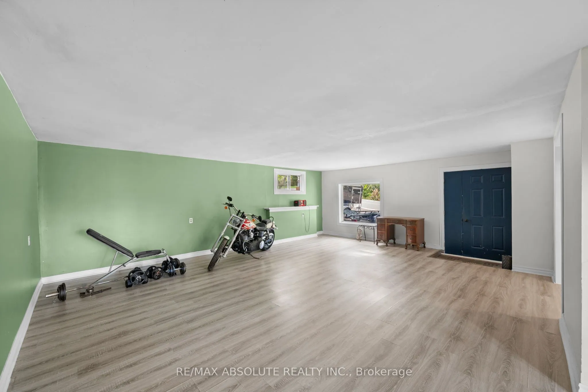903 River Road