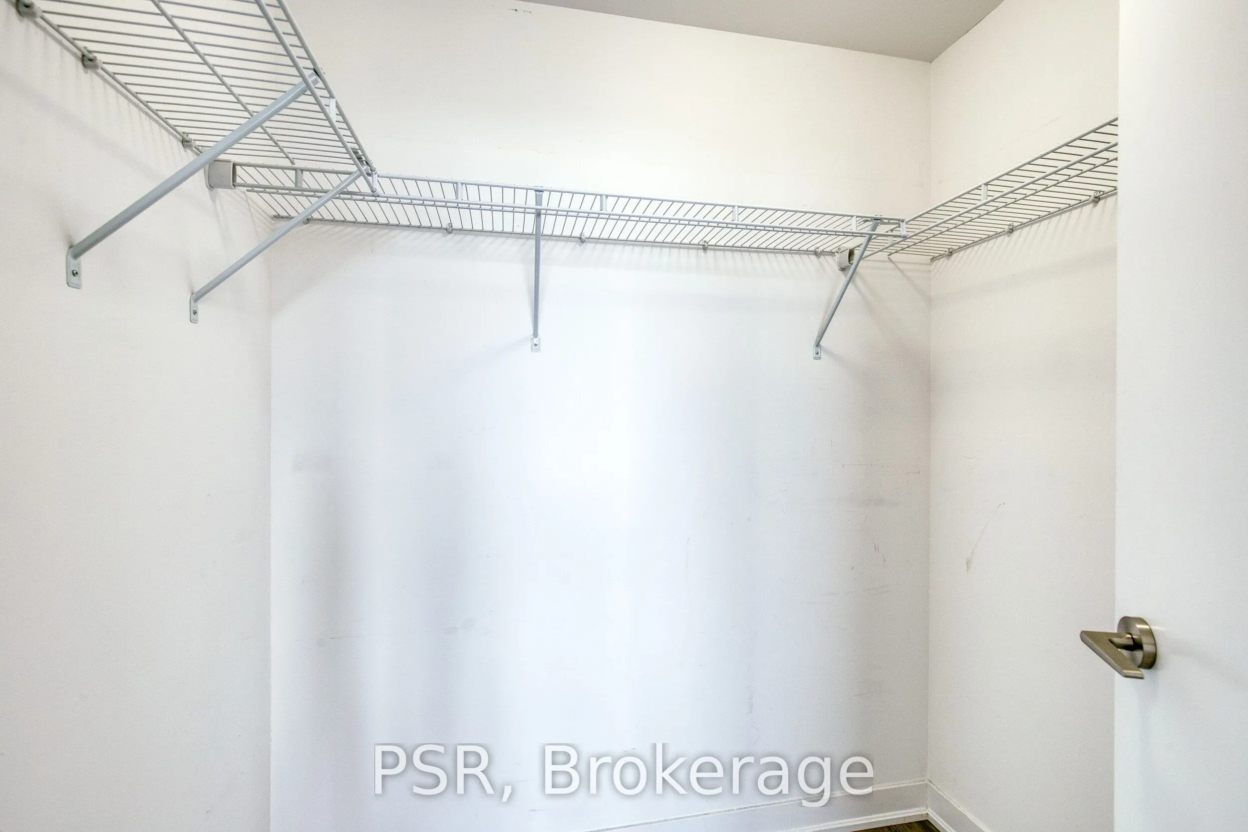 85 Duke Street #806