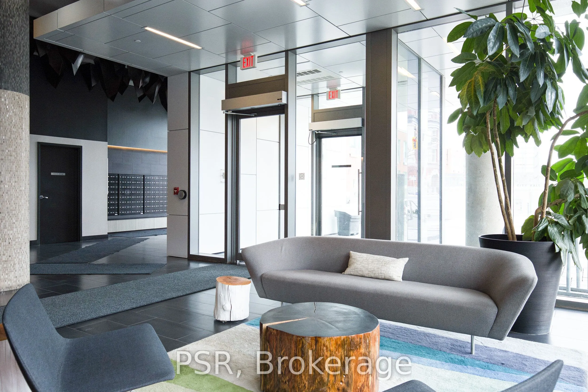 85 Duke Street #806