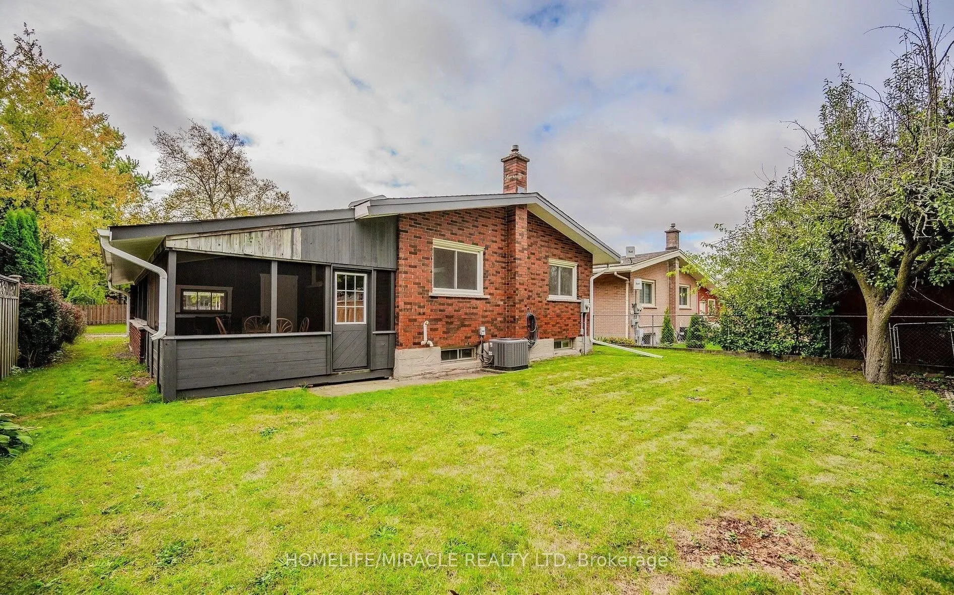10 Greenwood Avenue