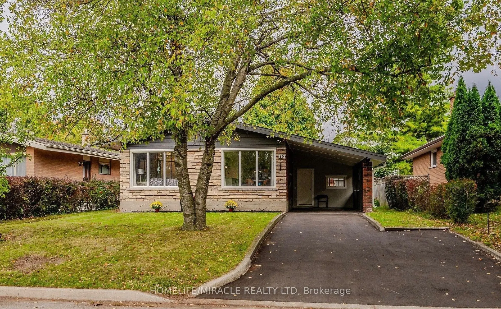10 Greenwood Avenue