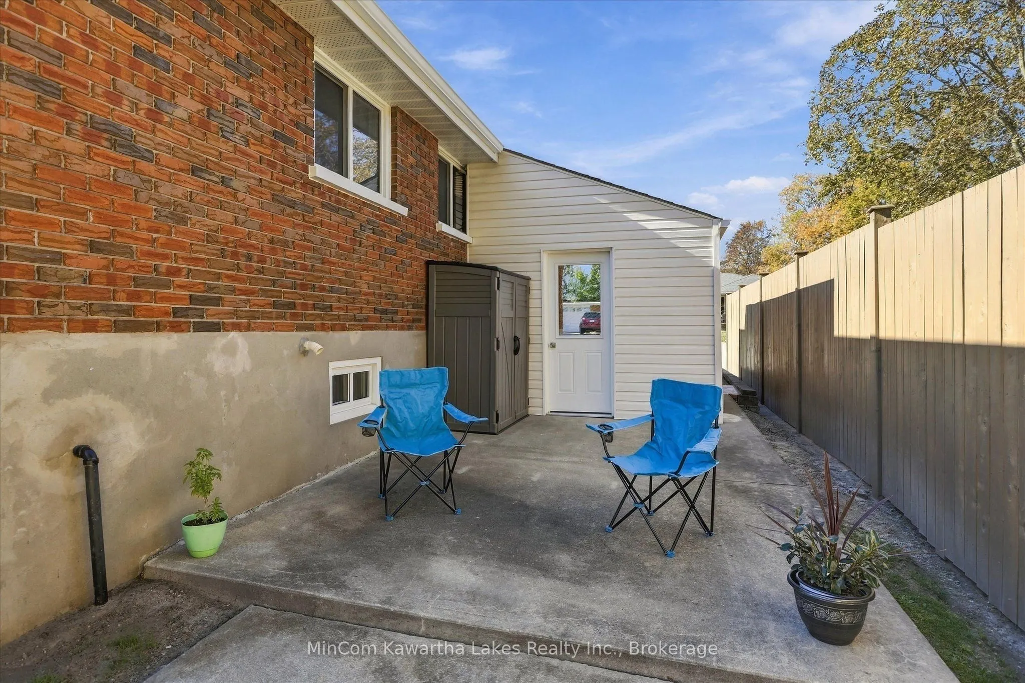 398 Applegrove Avenue