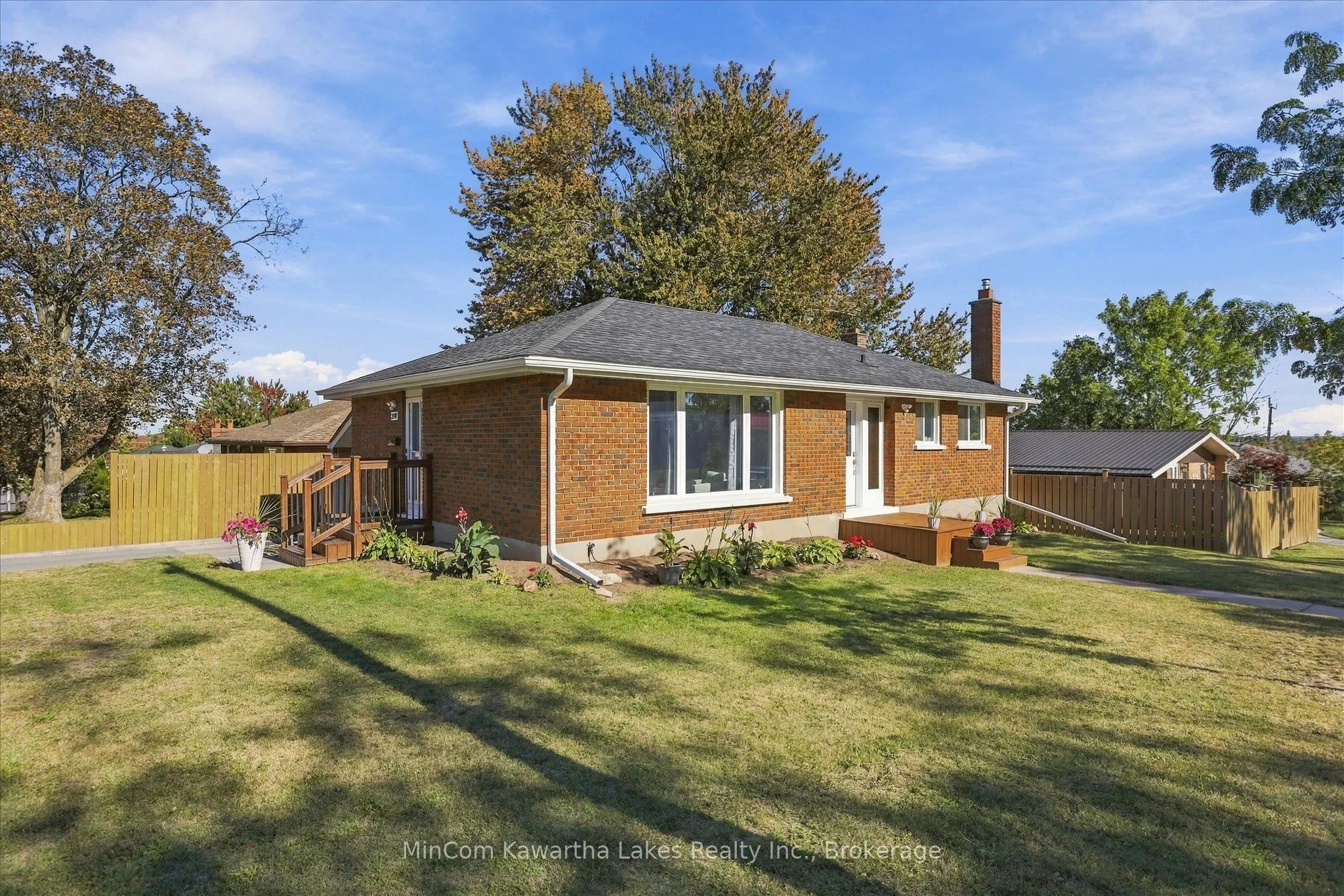 398 Applegrove Avenue