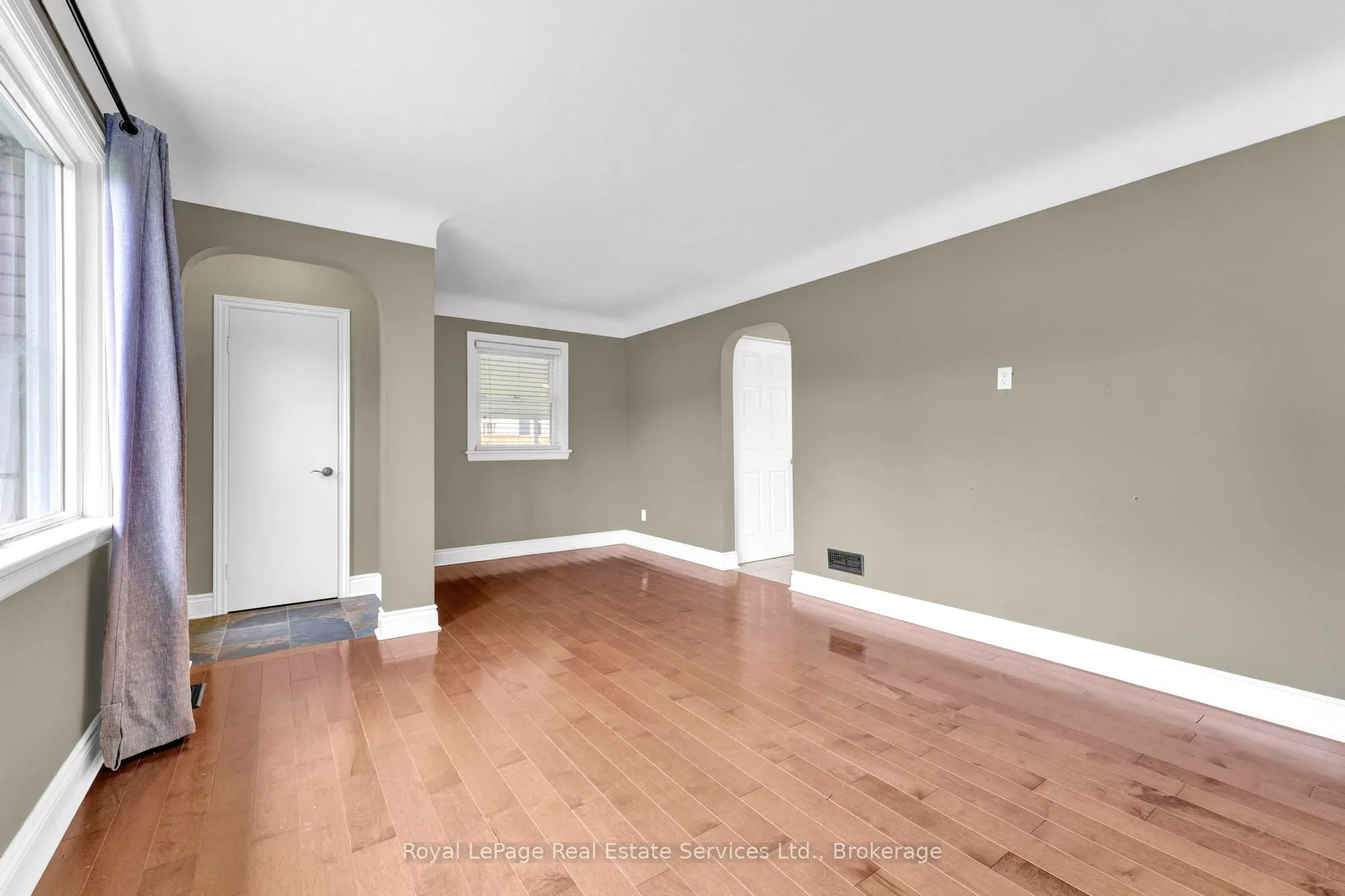 65 Cumming Court #Main Floor
