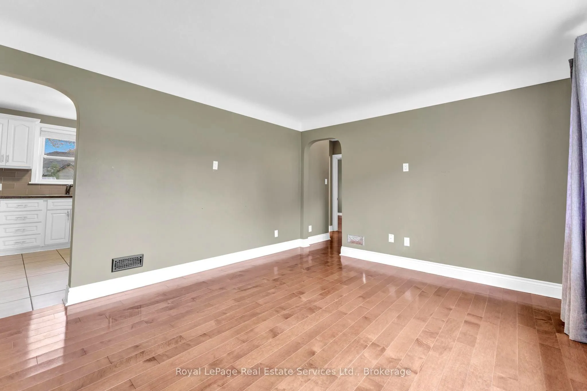 65 Cumming Court #Main Floor